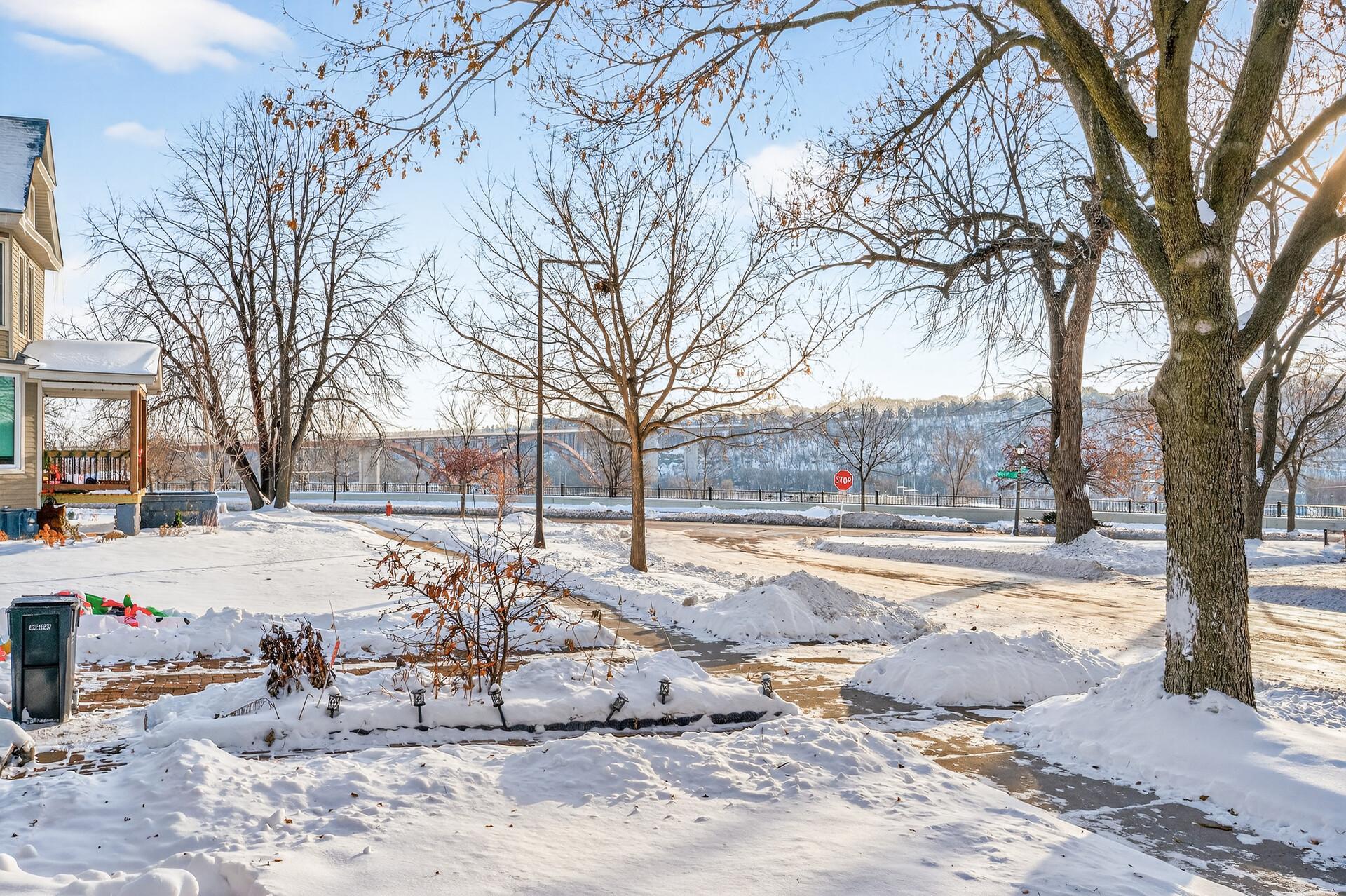 View of Residential at 323 Michigan Street, Saint Paul MN 55102, Saint Paul (40 of 41) - Mike Wilen | Minnesota Team Real Estate