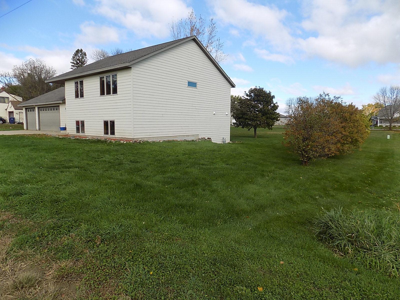View of Residential at 559 11th Street, Gibbon MN 55335, Gibbon (6 of 65) - Mike Wilen | Minnesota Team Real Estate