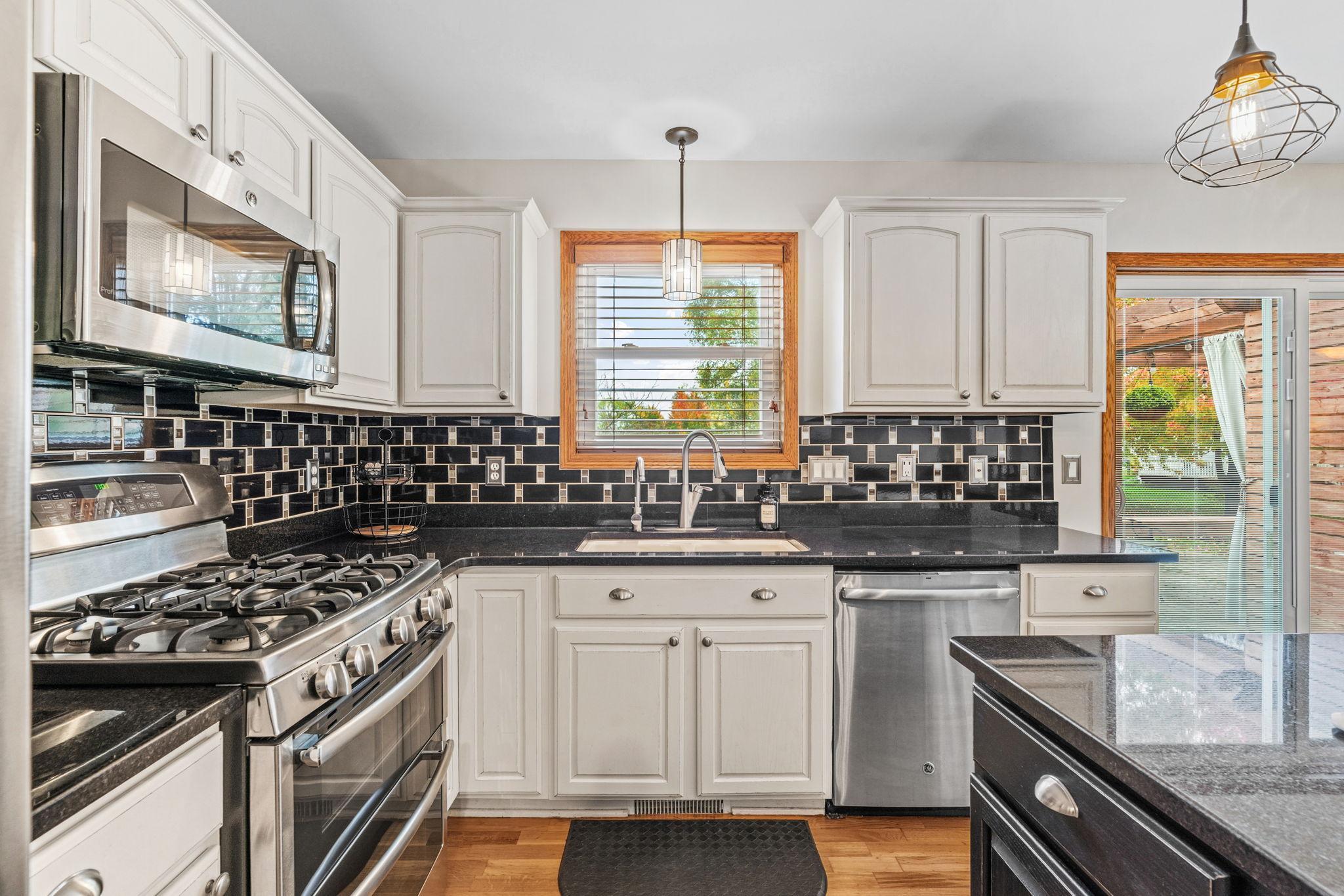 View of Residential at 20470 Impatiens Way, Lakeville MN 55044, Lakeville (30 of 58) - Mike Wilen | Minnesota Team Real Estate