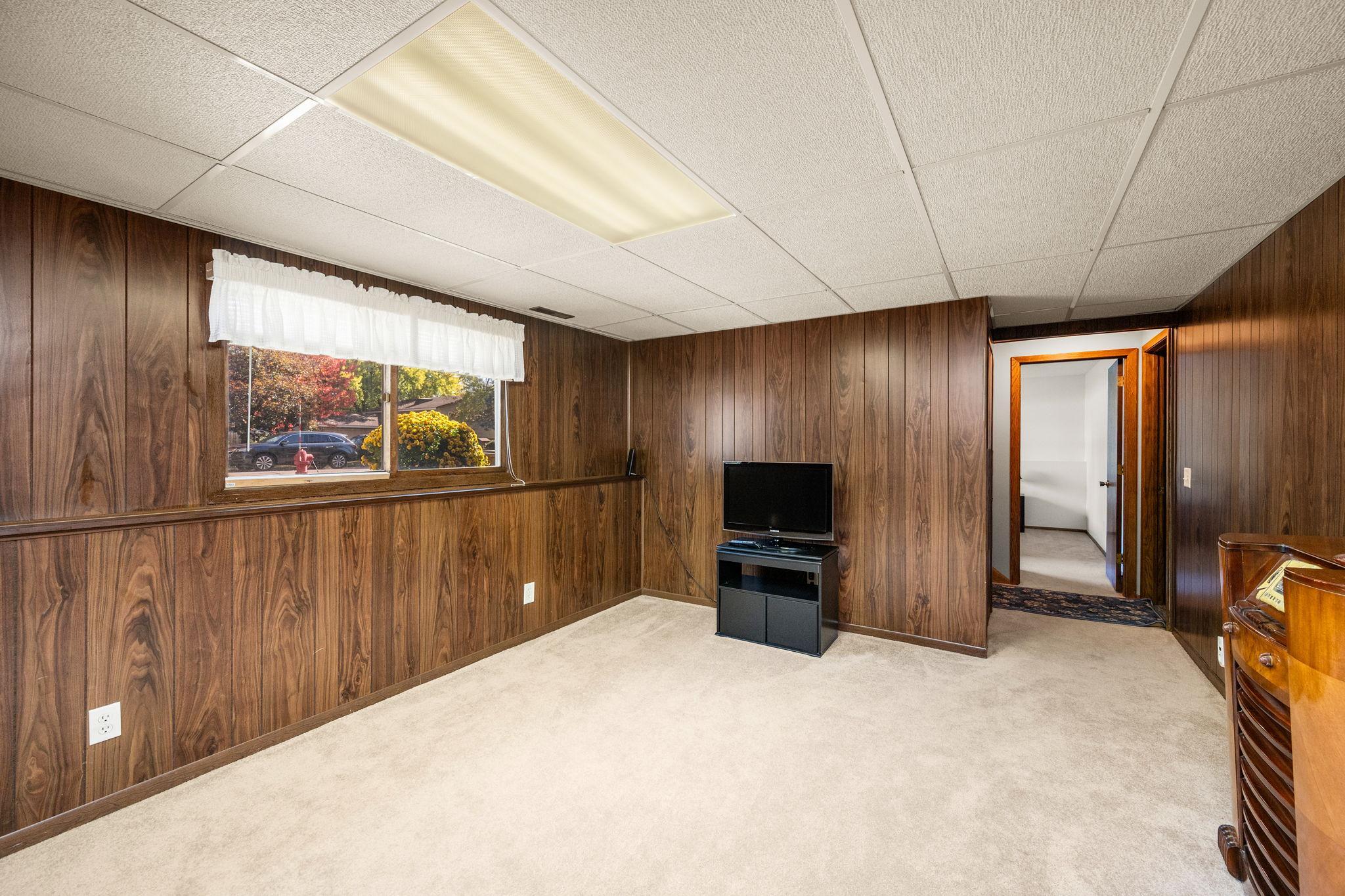 View of Residential at 7501 James Avenue, Brooklyn Park MN 55444, Brooklyn Park (19 of 28) - Mike Wilen | Minnesota Team Real Estate