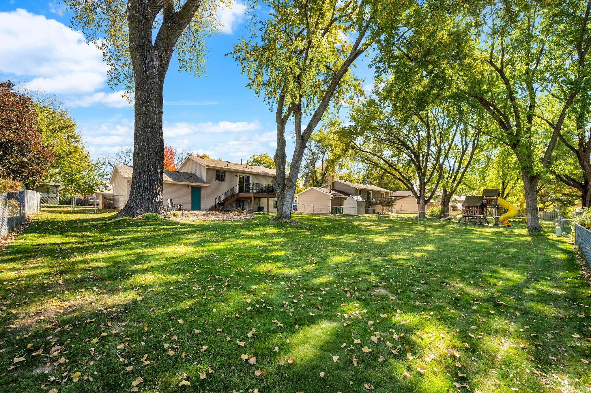 View of Residential at 7501 James Avenue, Brooklyn Park MN 55444, Brooklyn Park (23 of 28) - Mike Wilen | Minnesota Team Real Estate
