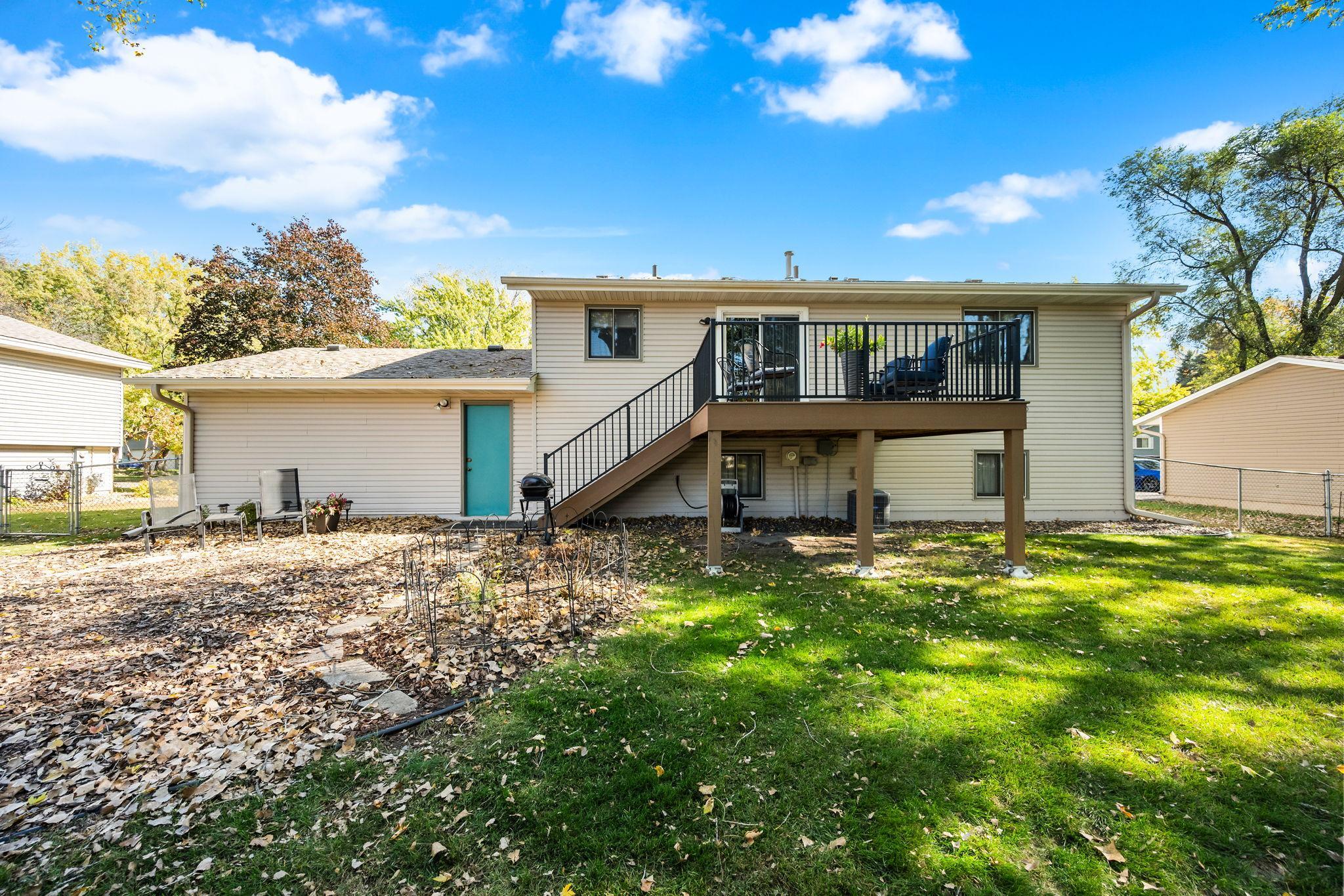 View of Residential at 7501 James Avenue, Brooklyn Park MN 55444, Brooklyn Park (26 of 28) - Mike Wilen | Minnesota Team Real Estate