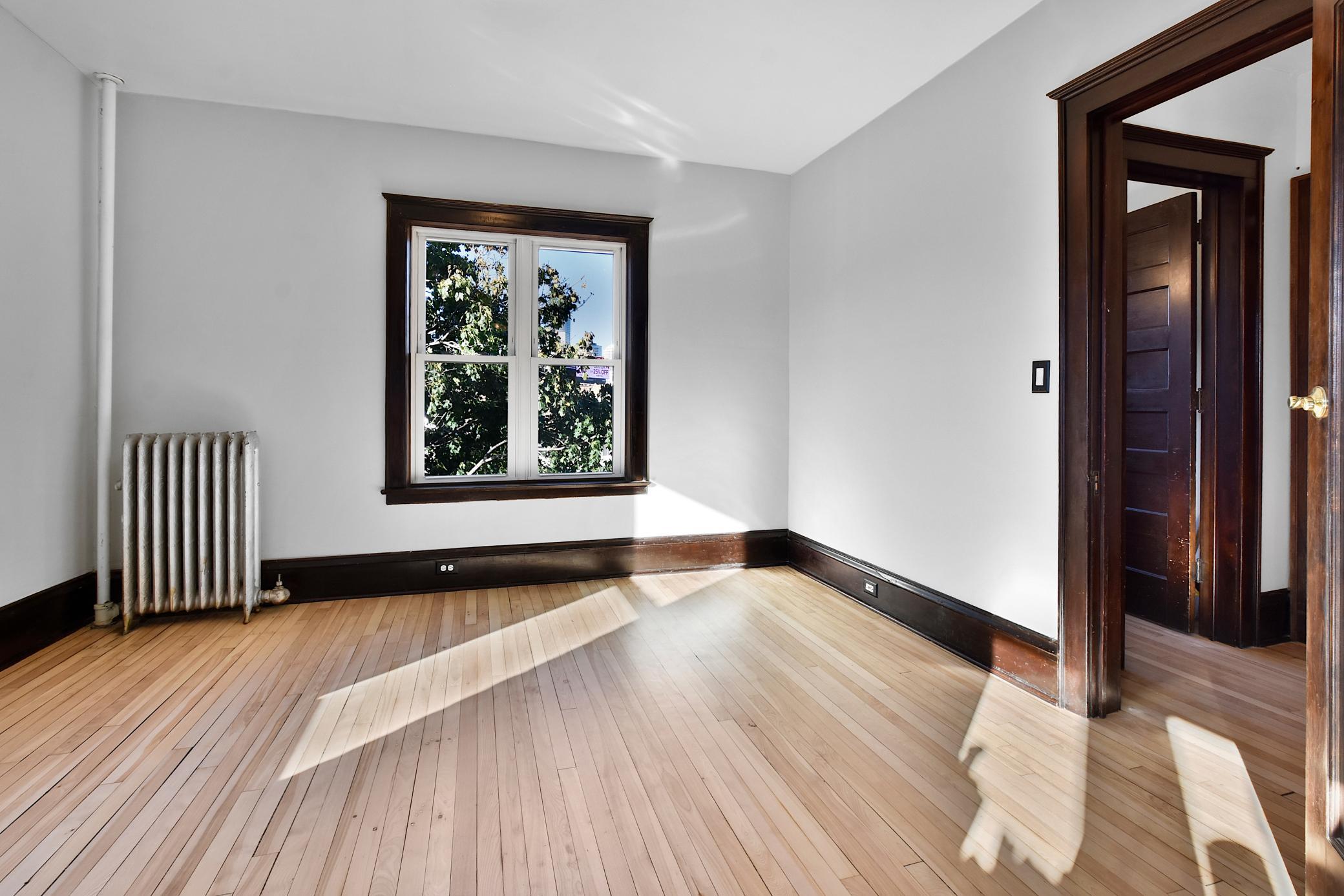 View of Residential at 343 19th Street #6B, Minneapolis MN 55404, Minneapolis (17 of 29) - Mike Wilen | Minnesota Team Real Estate