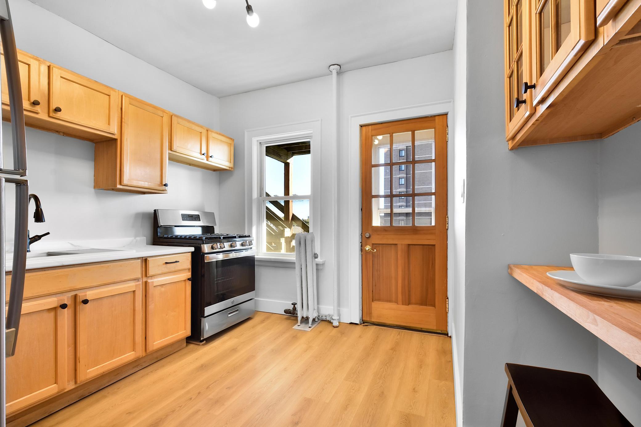 View of Residential at 343 19th Street #6B, Minneapolis MN 55404, Minneapolis (10 of 29) - Mike Wilen | Minnesota Team Real Estate