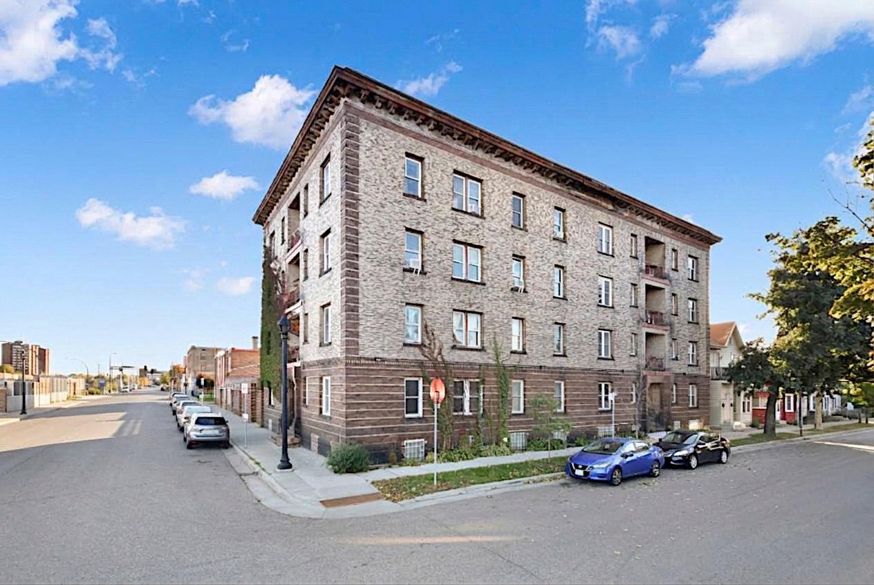 View of (CC) High Rise (4+ Levels) at 343 19th Street, Minneapolis - Mike Wilen | Minnesota Team Real Estate