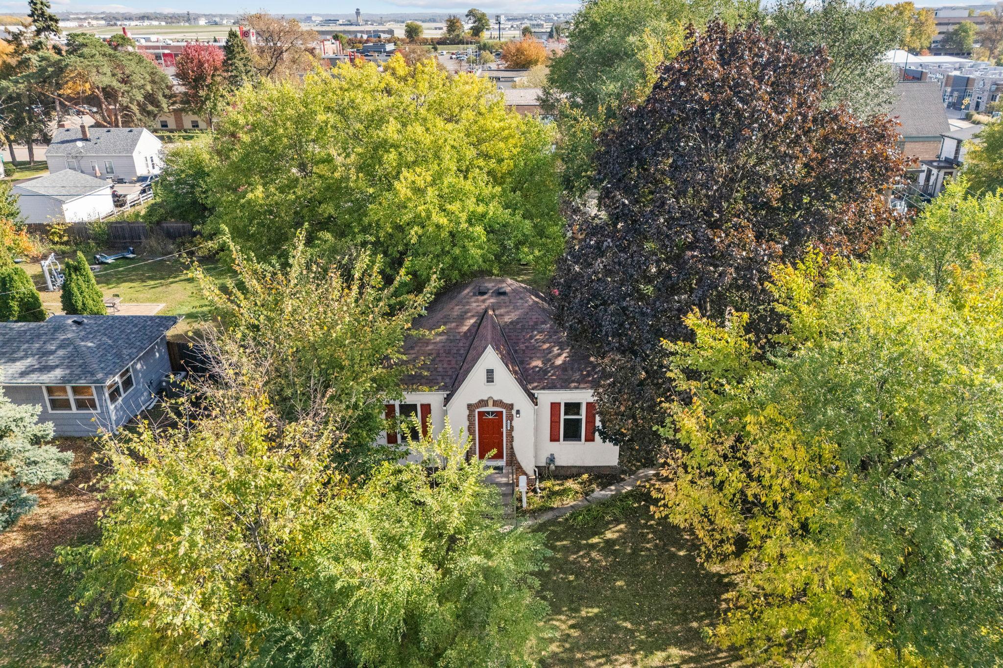 View of Residential at 6533 Bloomington Avenue, Richfield MN 55423, Richfield (34 of 40) - Mike Wilen | Minnesota Team Real Estate