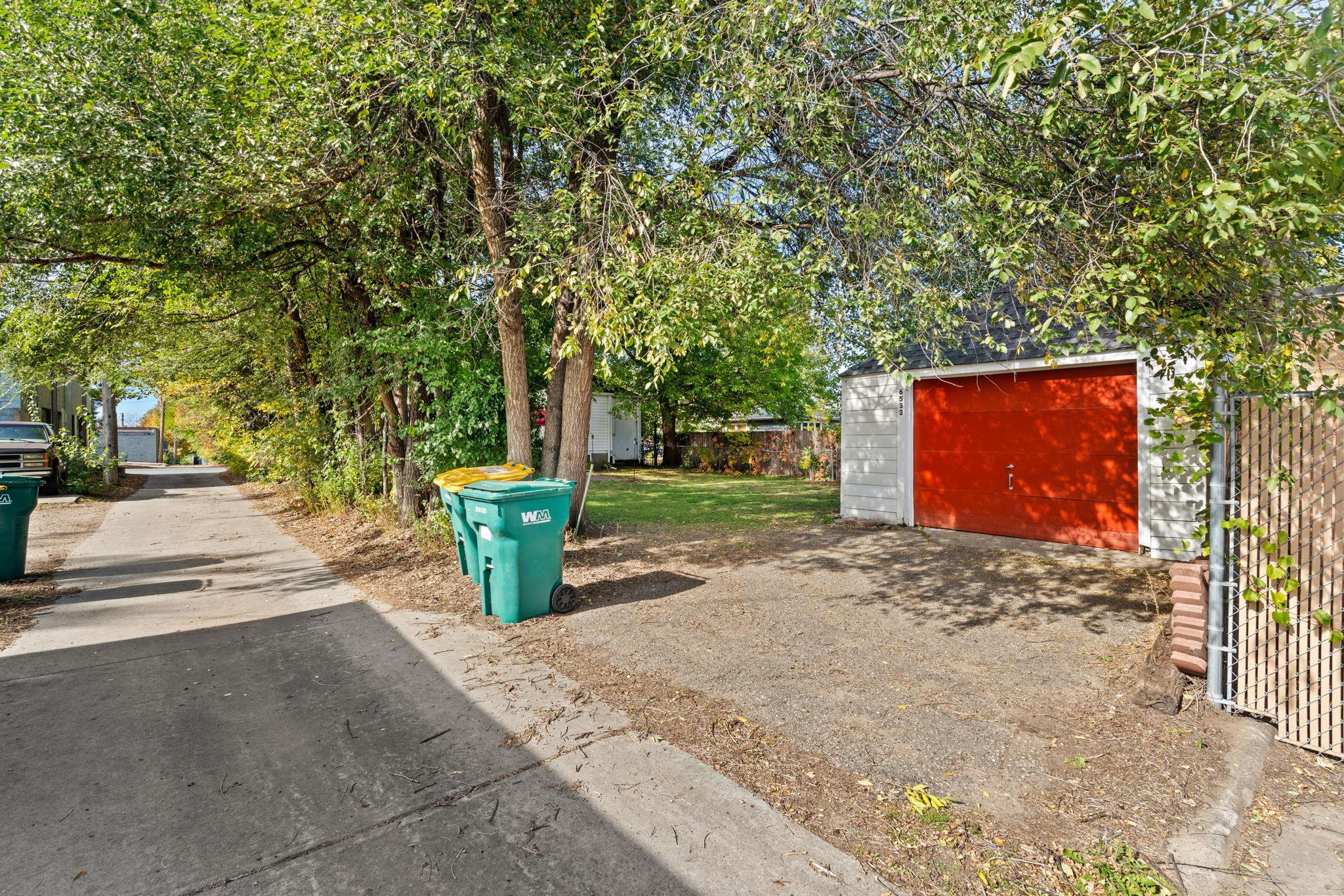 View of Residential at 6533 Bloomington Avenue, Richfield MN 55423, Richfield (35 of 40) - Mike Wilen | Minnesota Team Real Estate