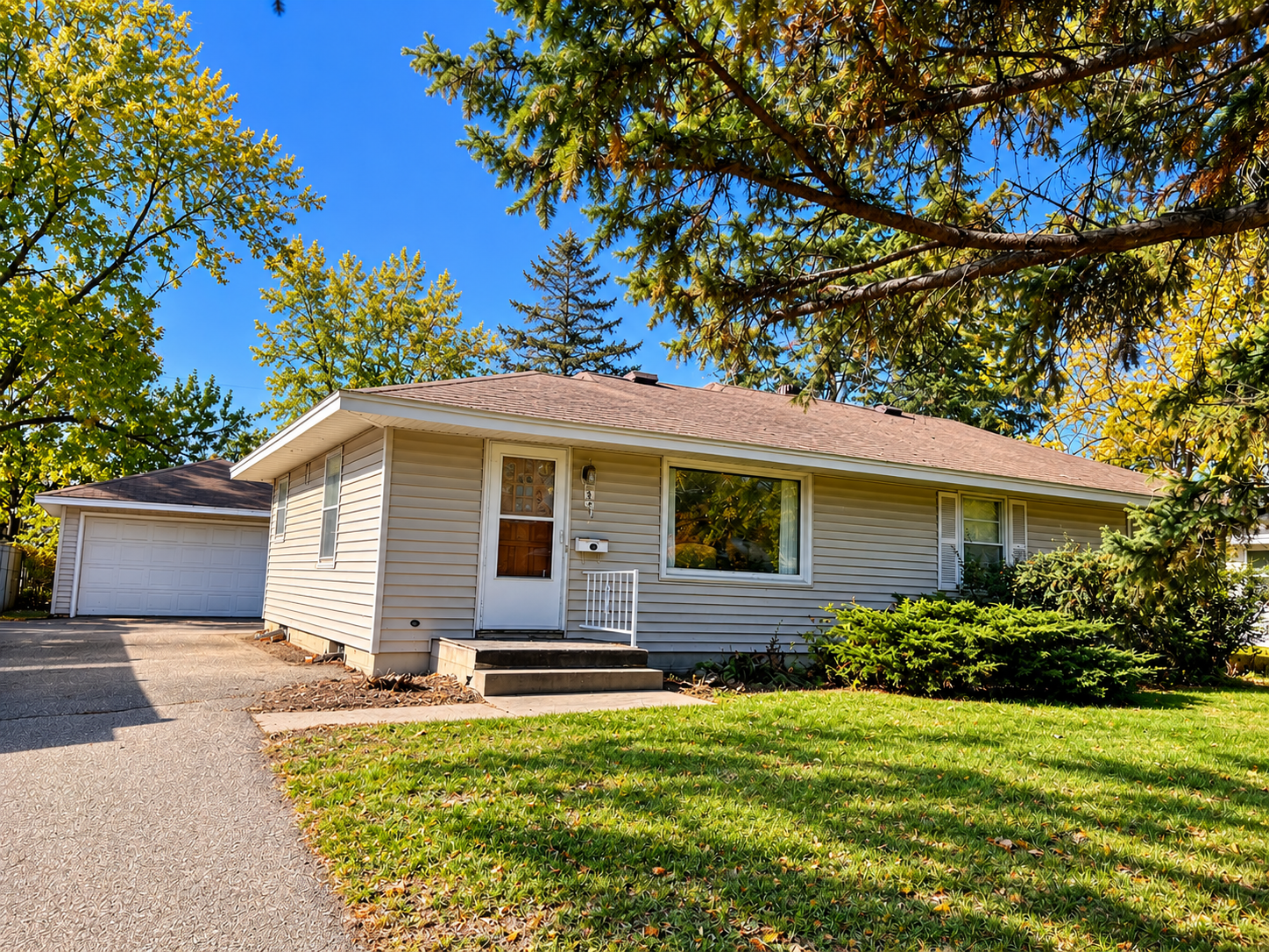 View of Residential at 8212 Emerson Avenue, Bloomington MN 55420, Bloomington (11 of 13) - Mike Wilen | Minnesota Team Real Estate