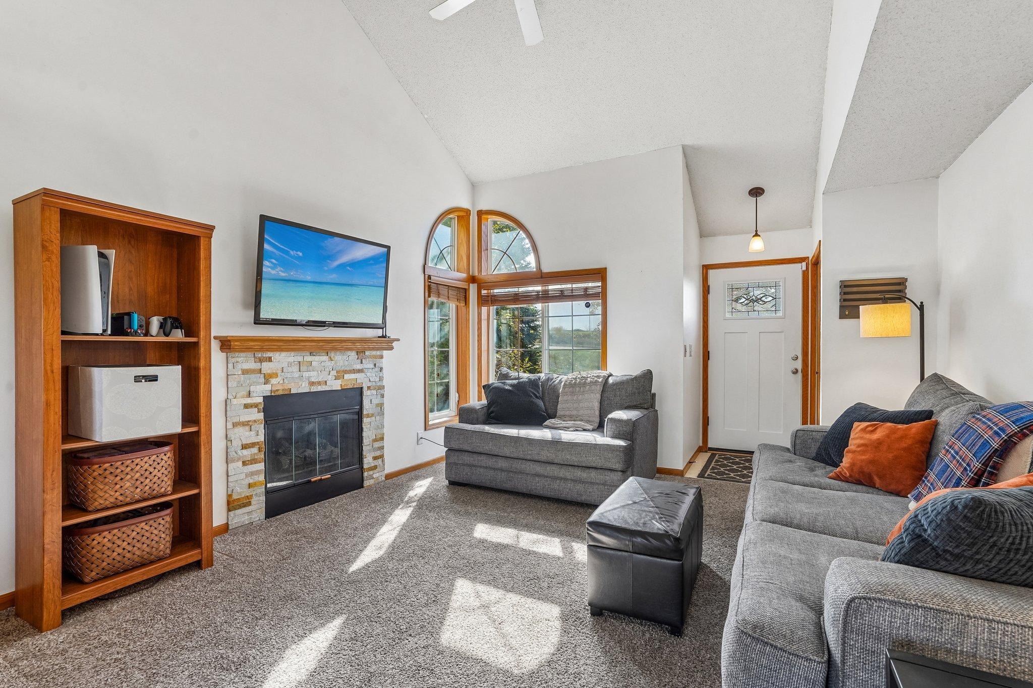 View of Residential at 987 Hillwind Road, Fridley MN 55432, Fridley (2 of 41) - Mike Wilen | Minnesota Team Real Estate