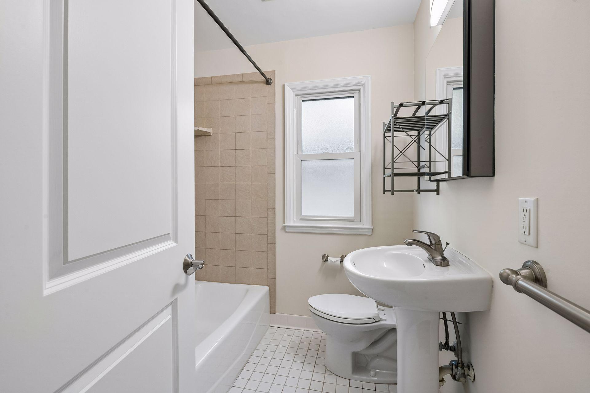 View of Residential at 5632 James Avenue, Minneapolis MN 55419, Minneapolis (23 of 38) - Mike Wilen | Minnesota Team Real Estate