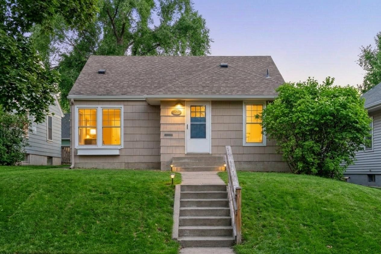 View of Single Family at 5632 James Avenue, Minneapolis - Mike Wilen | Minnesota Team Real Estate