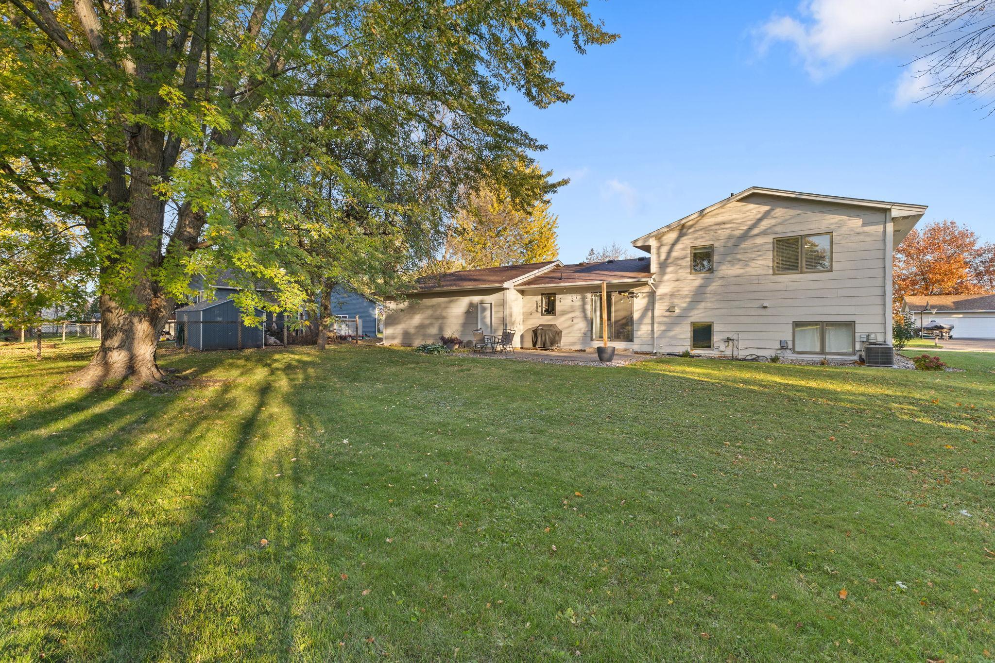 View of Residential at 21701 Rouillard Boulevard, Rogers MN 55374, Rogers (28 of 32) - Mike Wilen | Minnesota Team Real Estate
