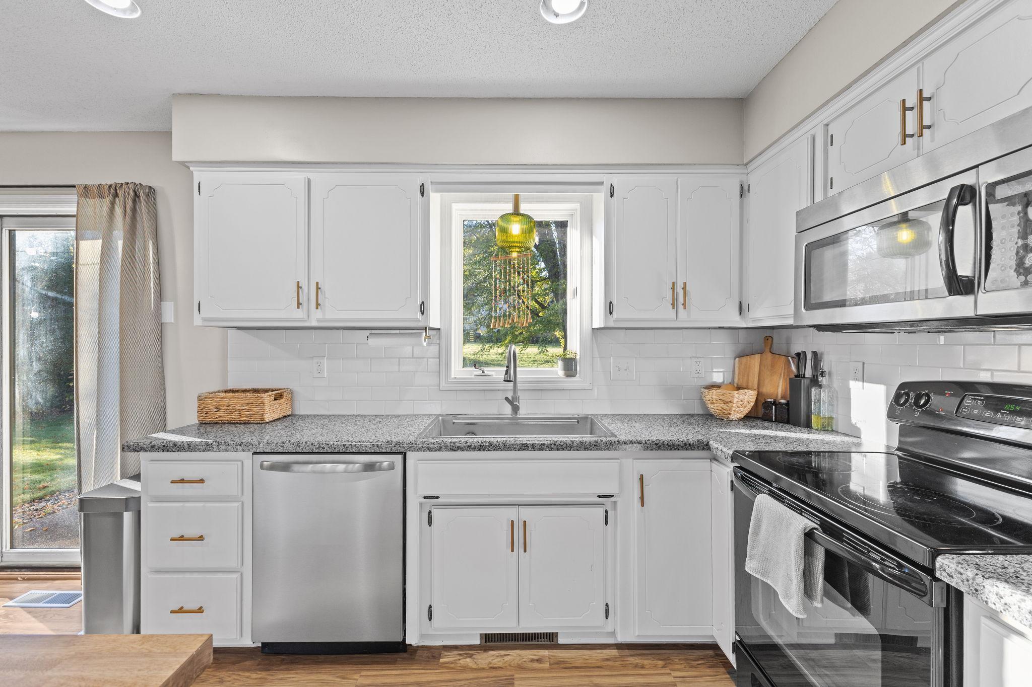 View of Residential at 21701 Rouillard Boulevard, Rogers MN 55374, Rogers (13 of 32) - Mike Wilen | Minnesota Team Real Estate