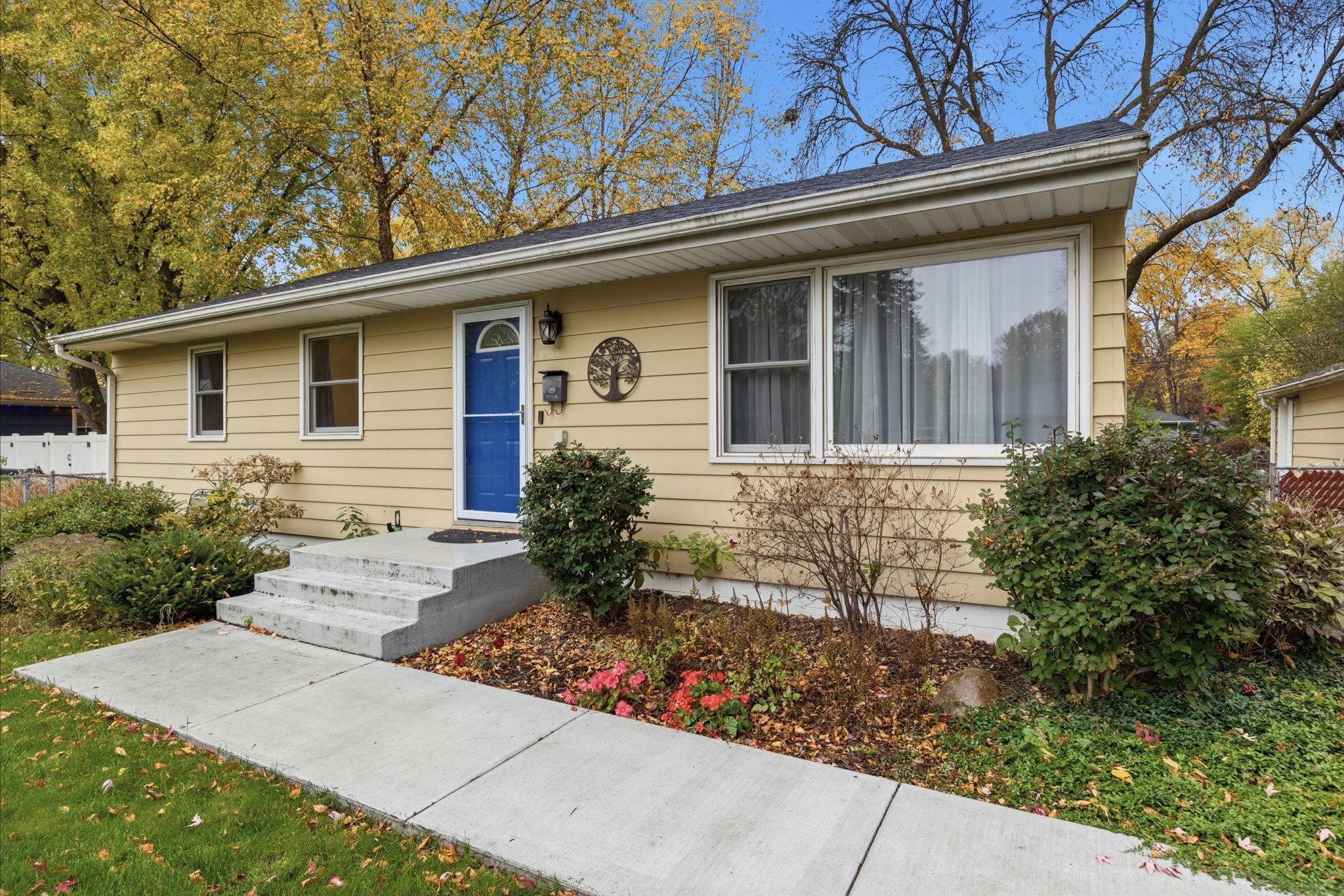 View of Residential at 8017 Noid Drive, Brooklyn Park MN 55428, Brooklyn Park (3 of 26) - Mike Wilen | Minnesota Team Real Estate