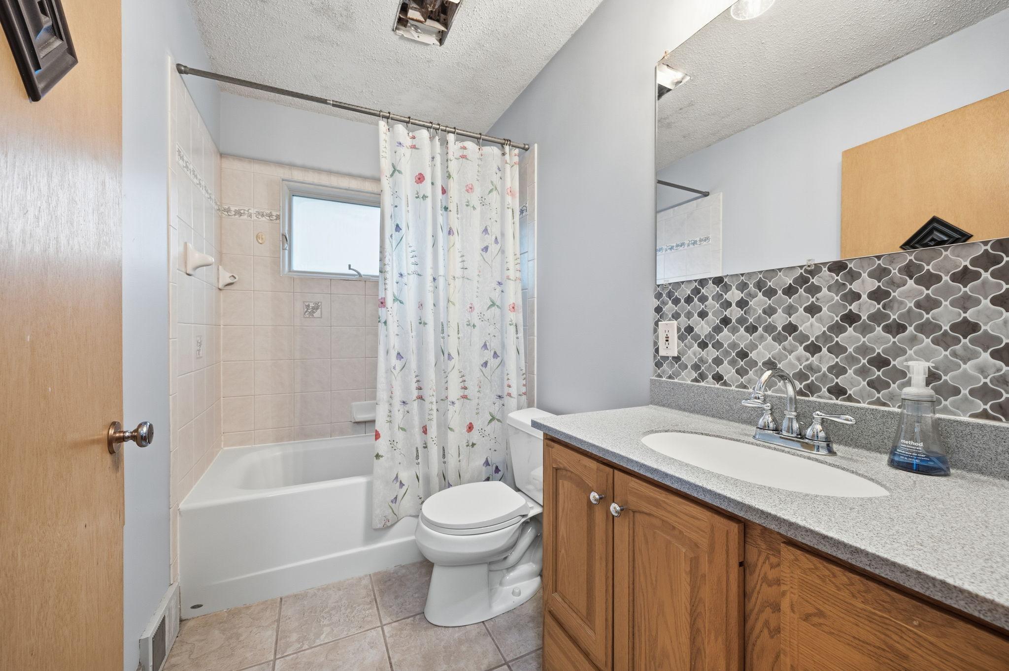 View of Residential at 8017 Noid Drive, Brooklyn Park MN 55428, Brooklyn Park (13 of 26) - Mike Wilen | Minnesota Team Real Estate