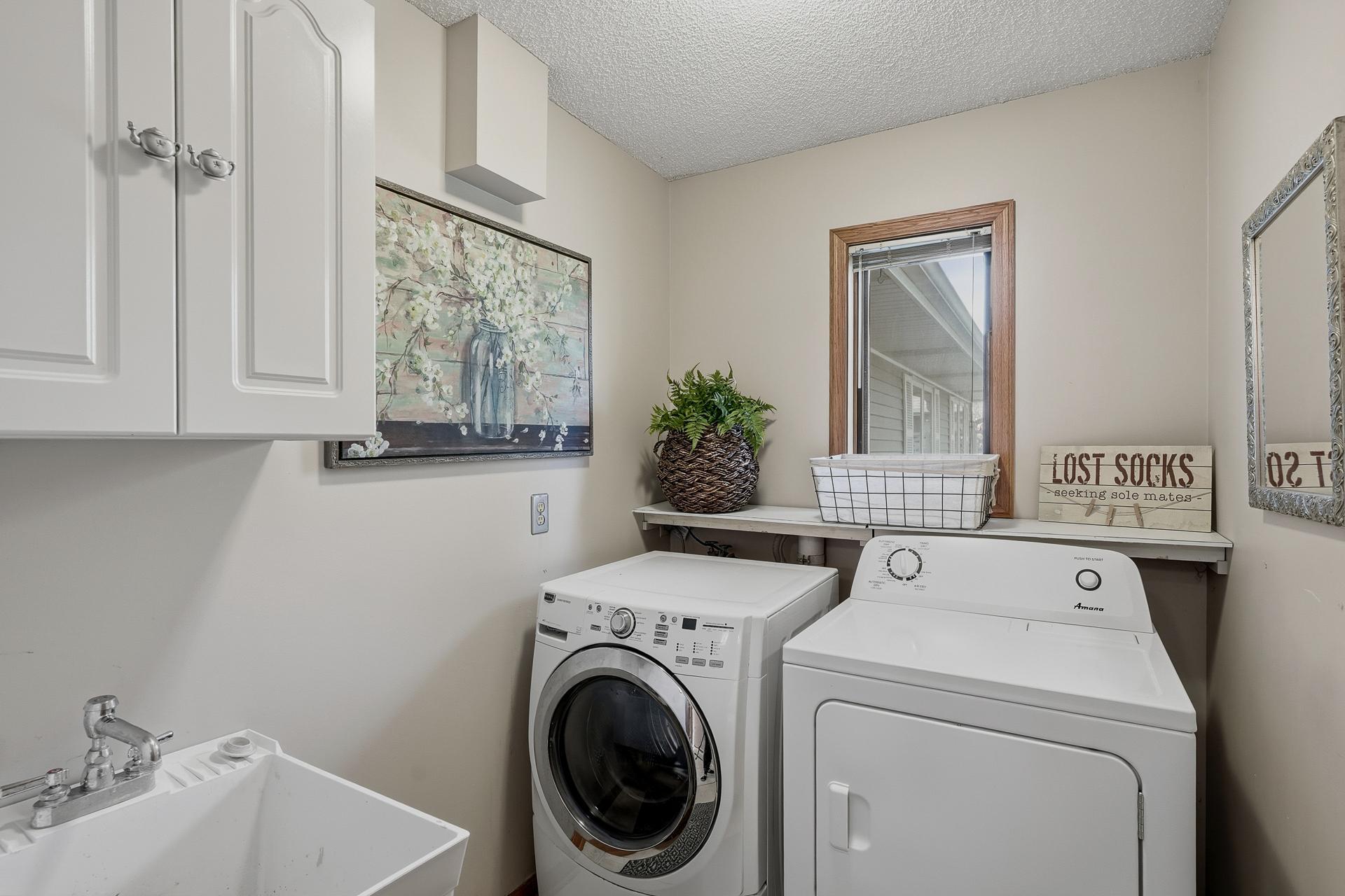 View of Residential at 2508 Knoll Circle, Maplewood MN 55109, Maplewood (34 of 64) - Mike Wilen | Minnesota Team Real Estate