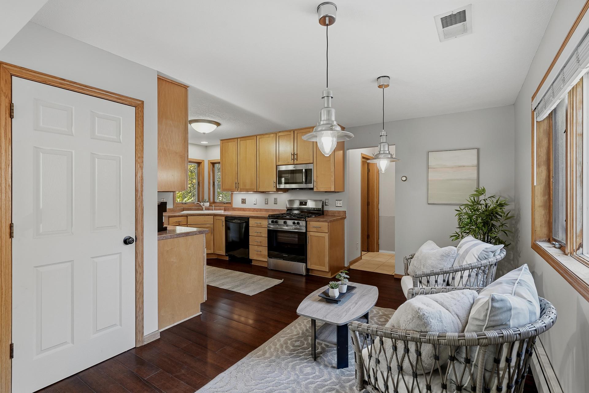 View of Residential at 2508 Knoll Circle, Maplewood MN 55109, Maplewood (29 of 64) - Mike Wilen | Minnesota Team Real Estate