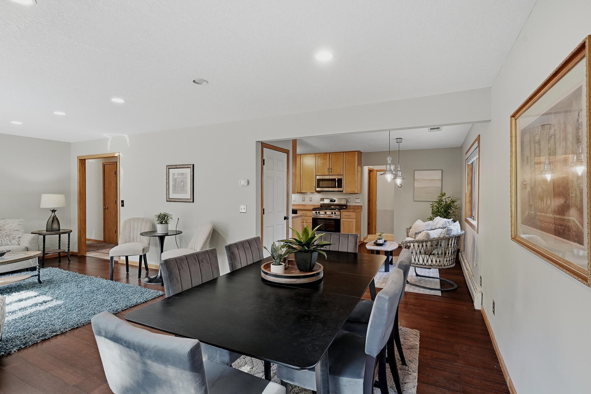 View of Residential at 2508 Knoll Circle, Maplewood MN 55109, Maplewood (27 of 64) - Mike Wilen | Minnesota Team Real Estate