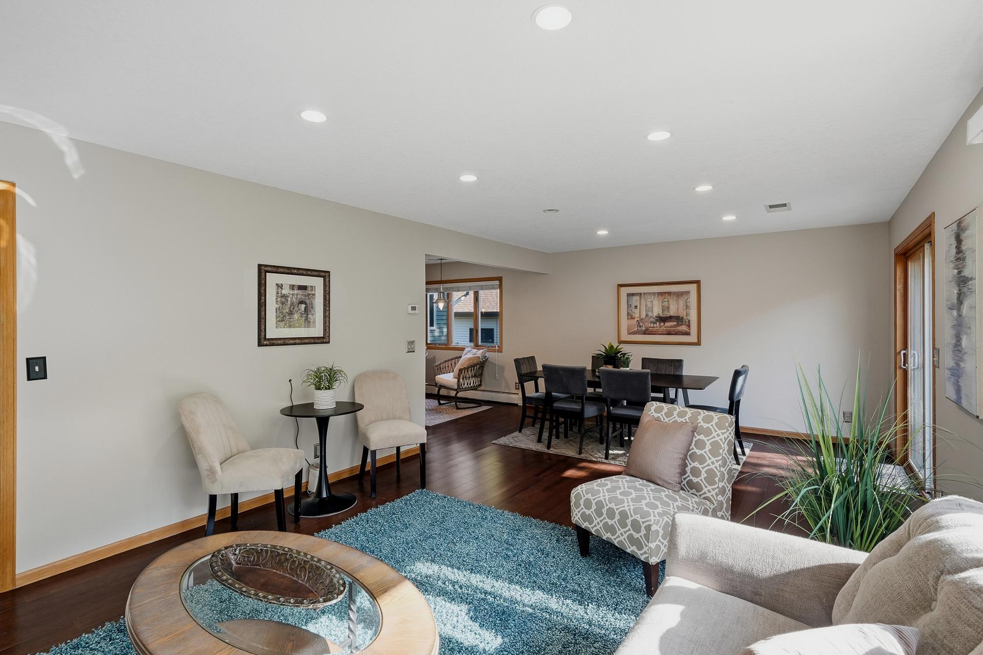 View of Residential at 2508 Knoll Circle, Maplewood MN 55109, Maplewood (23 of 64) - Mike Wilen | Minnesota Team Real Estate