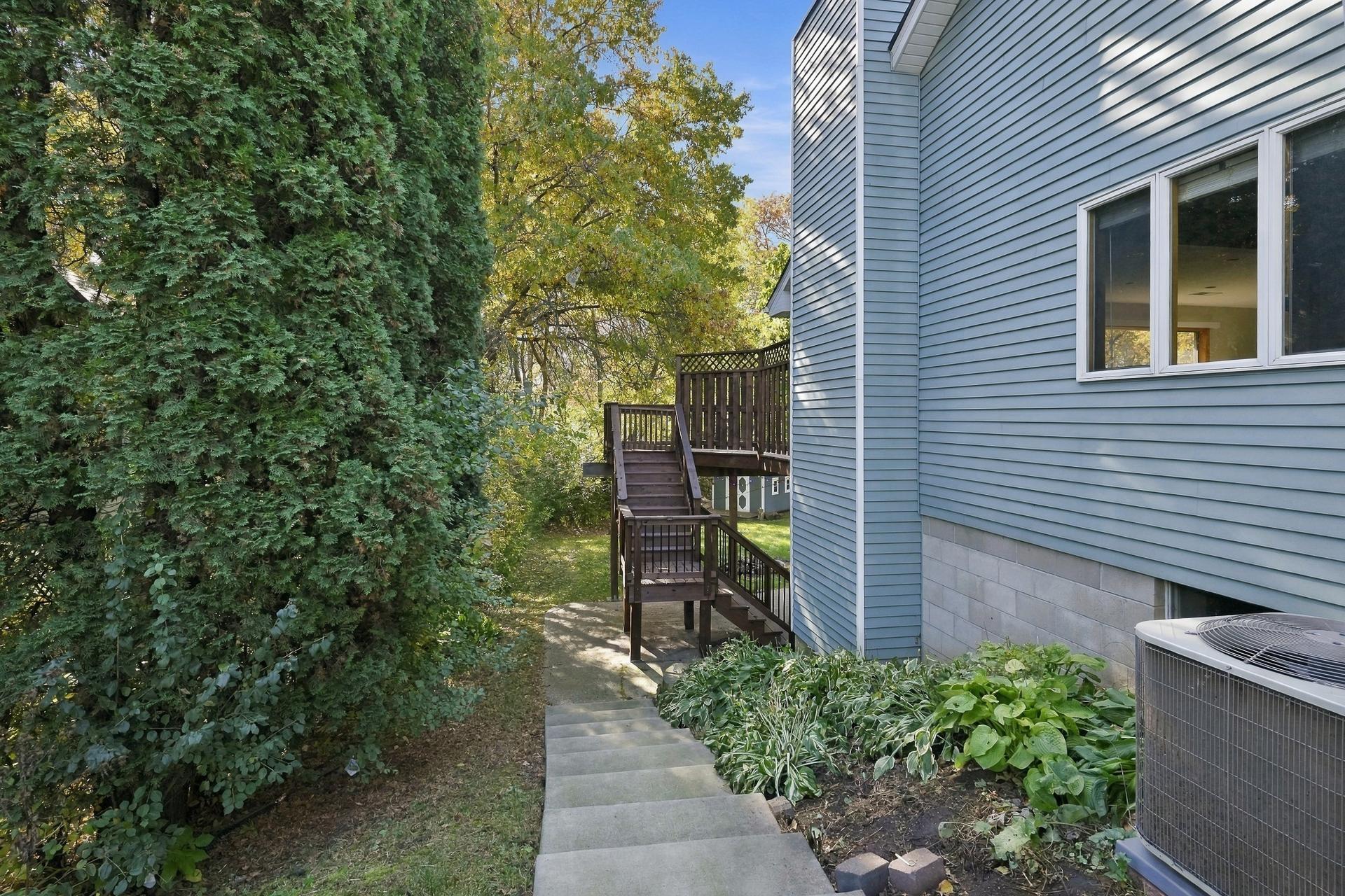 View of Residential at 2508 Knoll Circle, Maplewood MN 55109, Maplewood (13 of 64) - Mike Wilen | Minnesota Team Real Estate