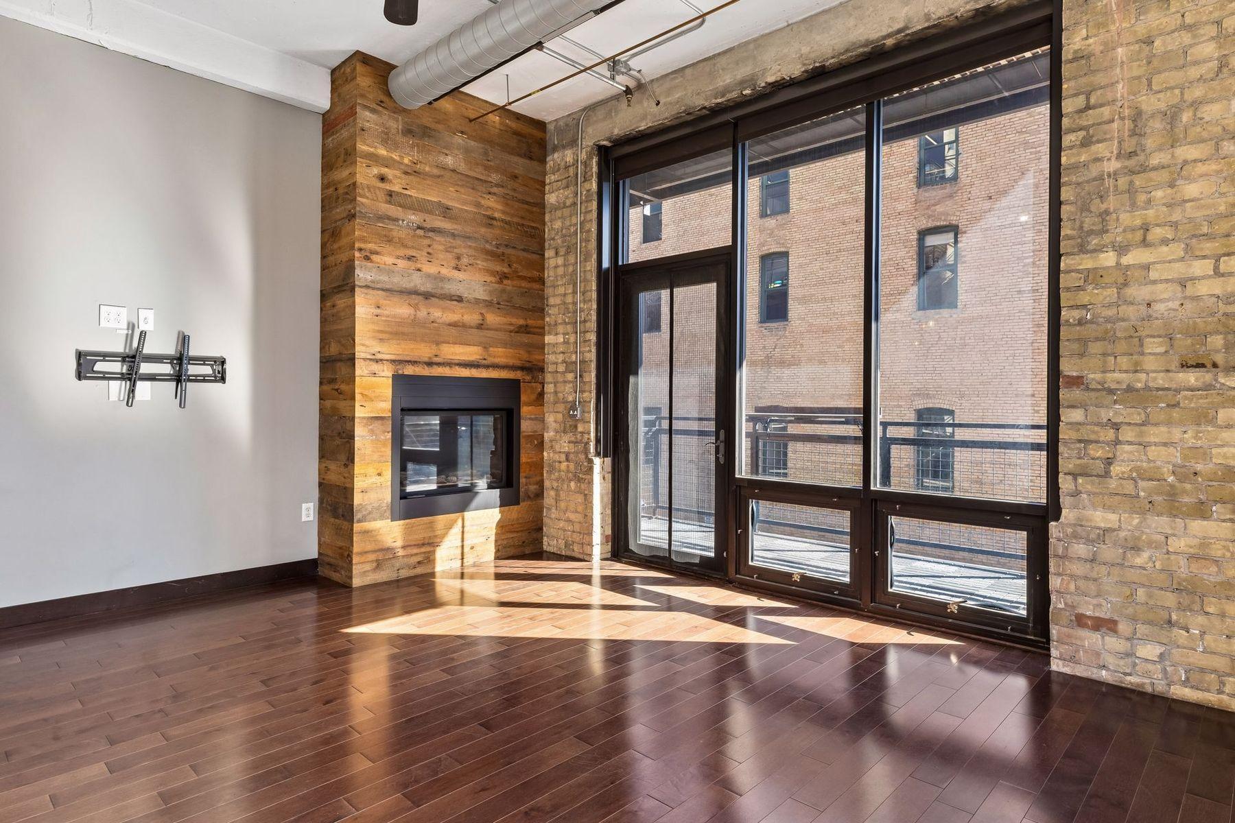 View of Residential at 618 Washington Avenue #301, Minneapolis MN 55401, Minneapolis (19 of 23) - Mike Wilen | Minnesota Team Real Estate