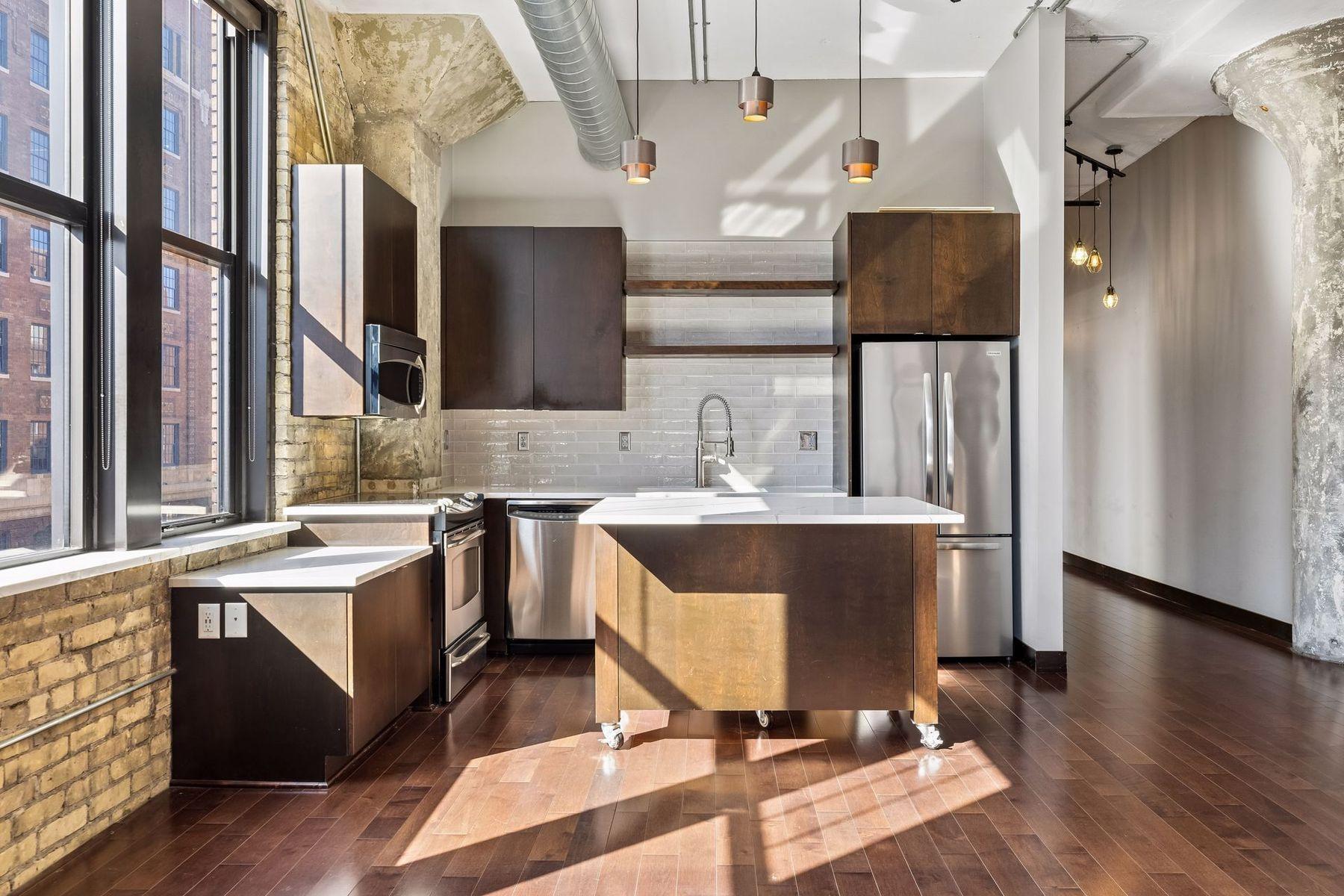 View of Residential at 618 Washington Avenue #301, Minneapolis MN 55401, Minneapolis (15 of 23) - Mike Wilen | Minnesota Team Real Estate
