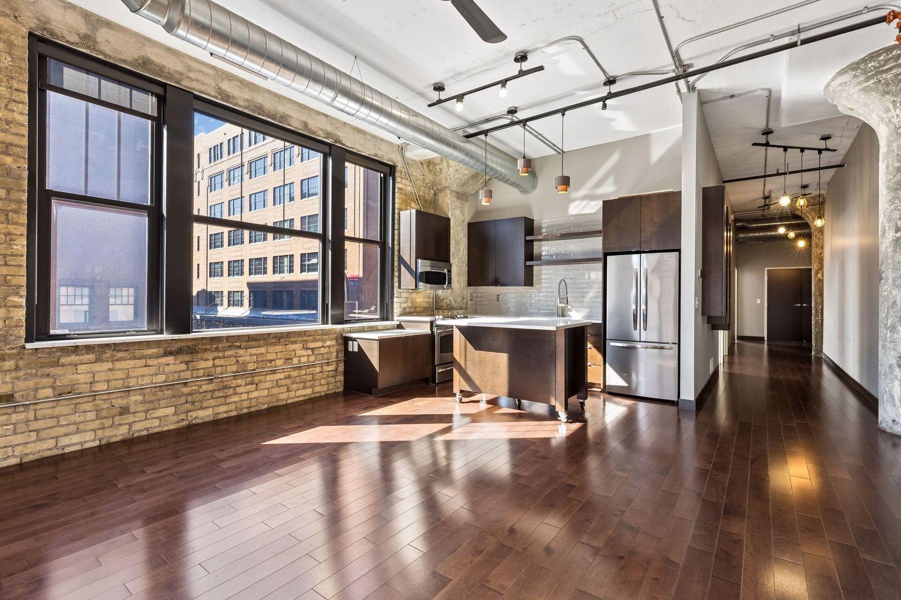 View of Residential at 618 Washington Avenue #301, Minneapolis MN 55401, Minneapolis (14 of 23) - Mike Wilen | Minnesota Team Real Estate