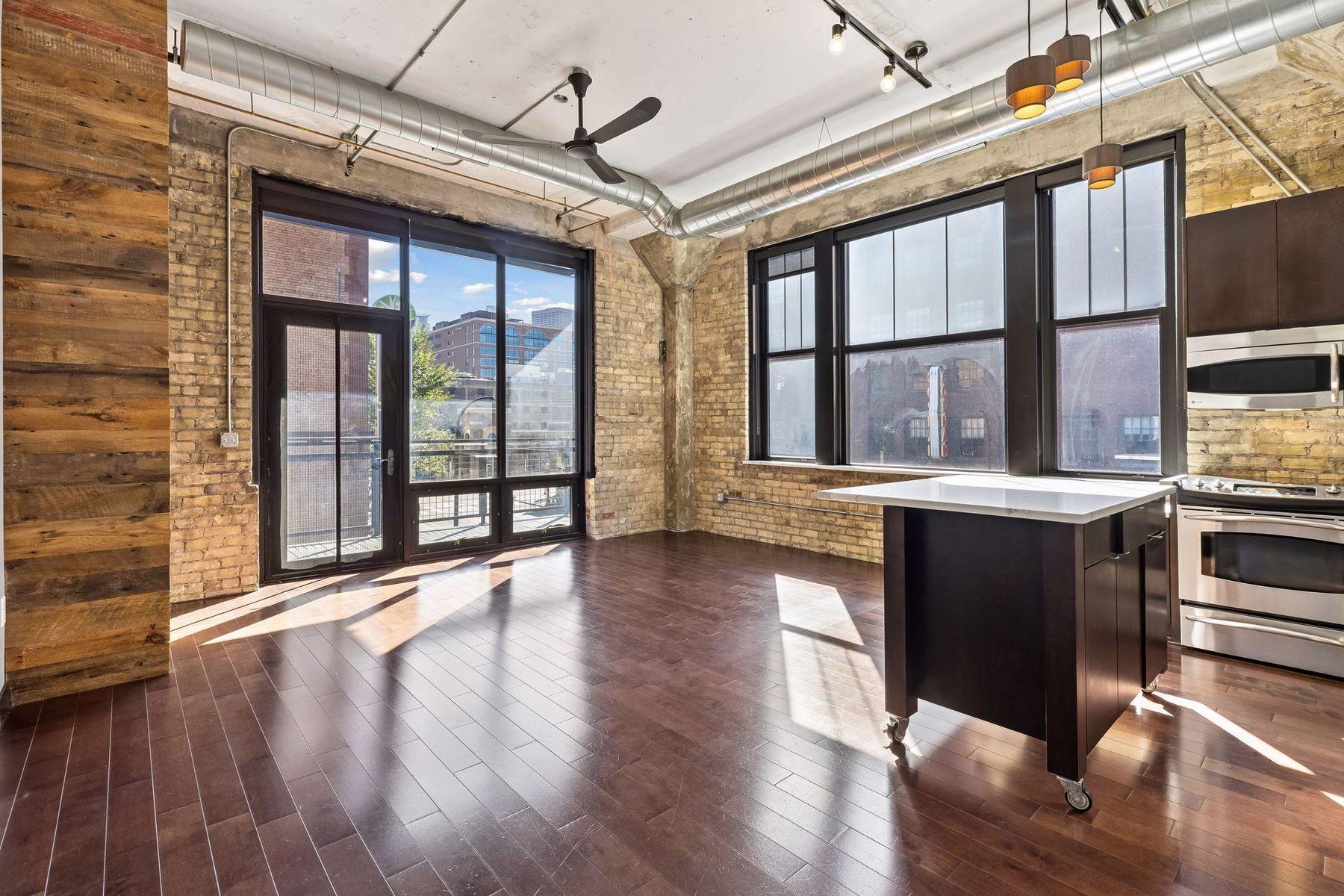 View of Residential at 618 Washington Avenue #301, Minneapolis MN 55401, Minneapolis (13 of 23) - Mike Wilen | Minnesota Team Real Estate