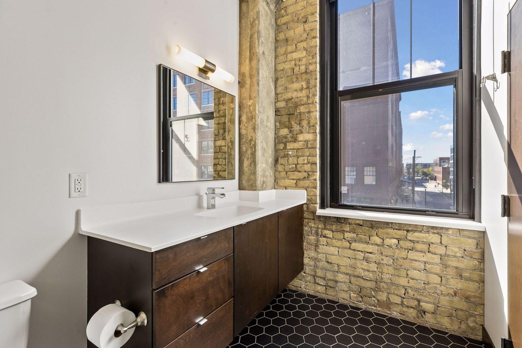 View of Residential at 618 Washington Avenue #301, Minneapolis MN 55401, Minneapolis (7 of 23) - Mike Wilen | Minnesota Team Real Estate