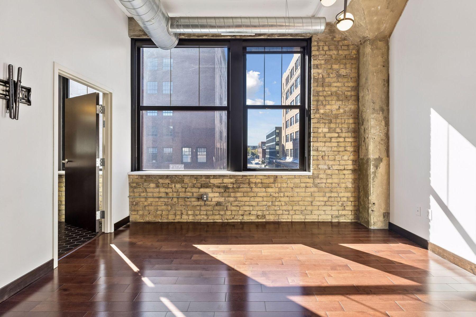 View of Residential at 618 Washington Avenue #301, Minneapolis MN 55401, Minneapolis (4 of 23) - Mike Wilen | Minnesota Team Real Estate