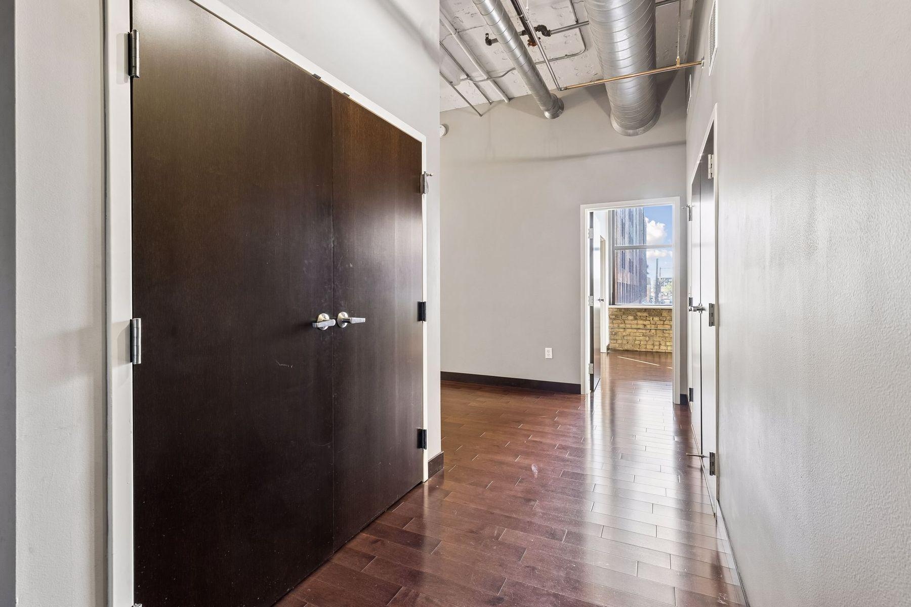 View of Residential at 618 Washington Avenue #301, Minneapolis MN 55401, Minneapolis (3 of 23) - Mike Wilen | Minnesota Team Real Estate