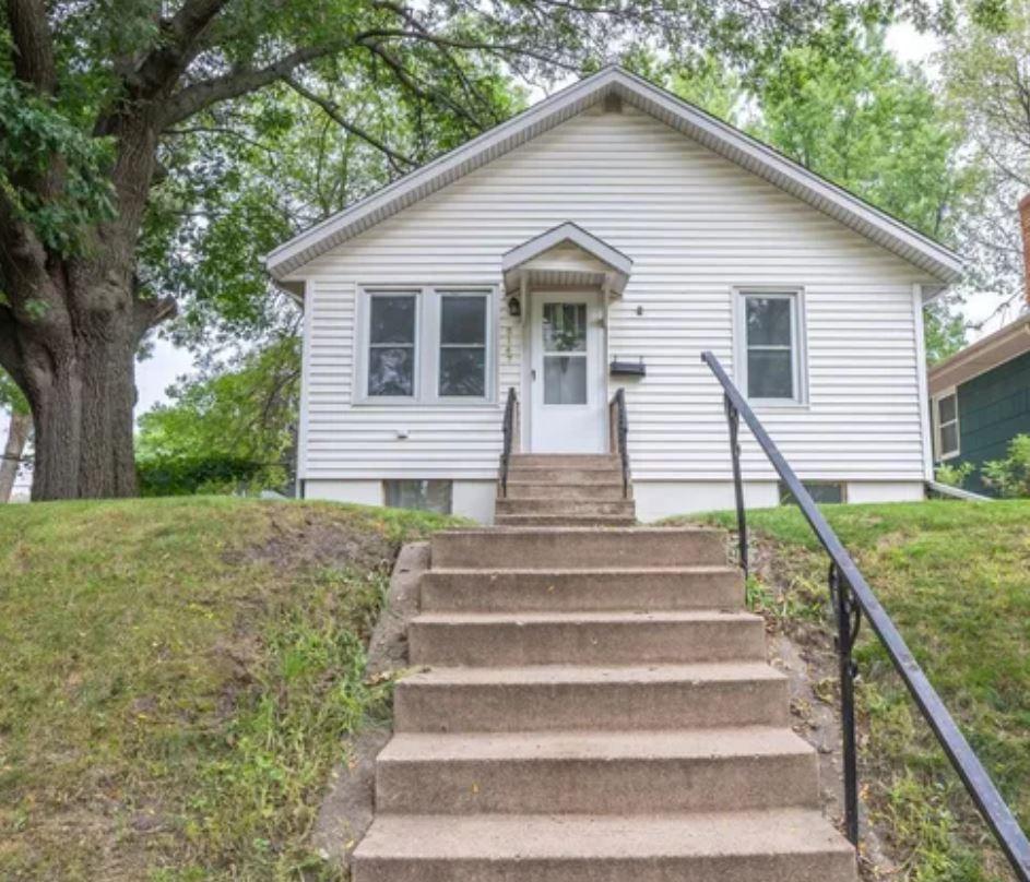 View of Single Family at 5147 Russell Avenue, Minneapolis - Mike Wilen | Minnesota Team Real Estate