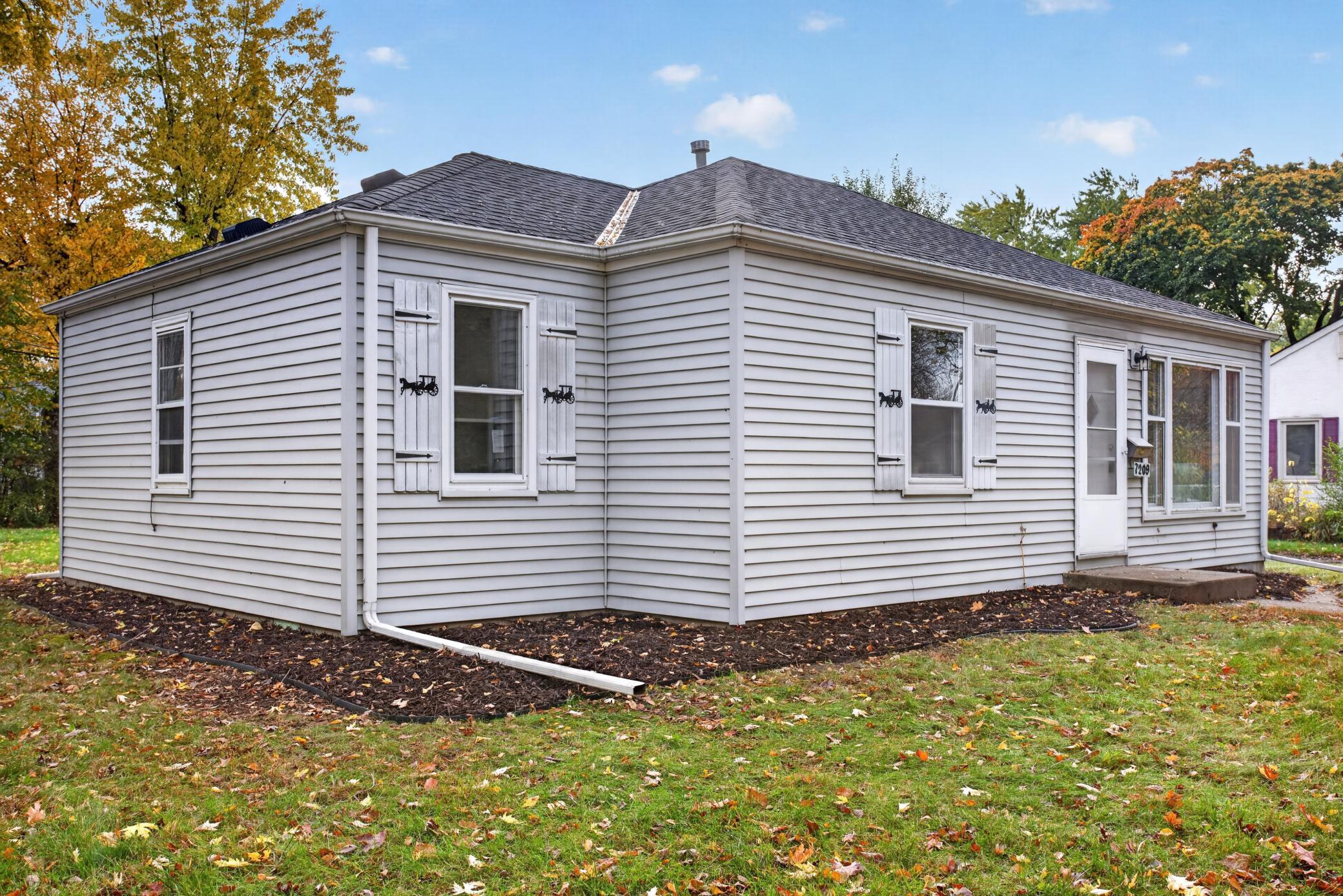 View of Residential at 7209 Queen Avenue, Richfield MN 55423, Richfield (25 of 28) - Mike Wilen | Minnesota Team Real Estate