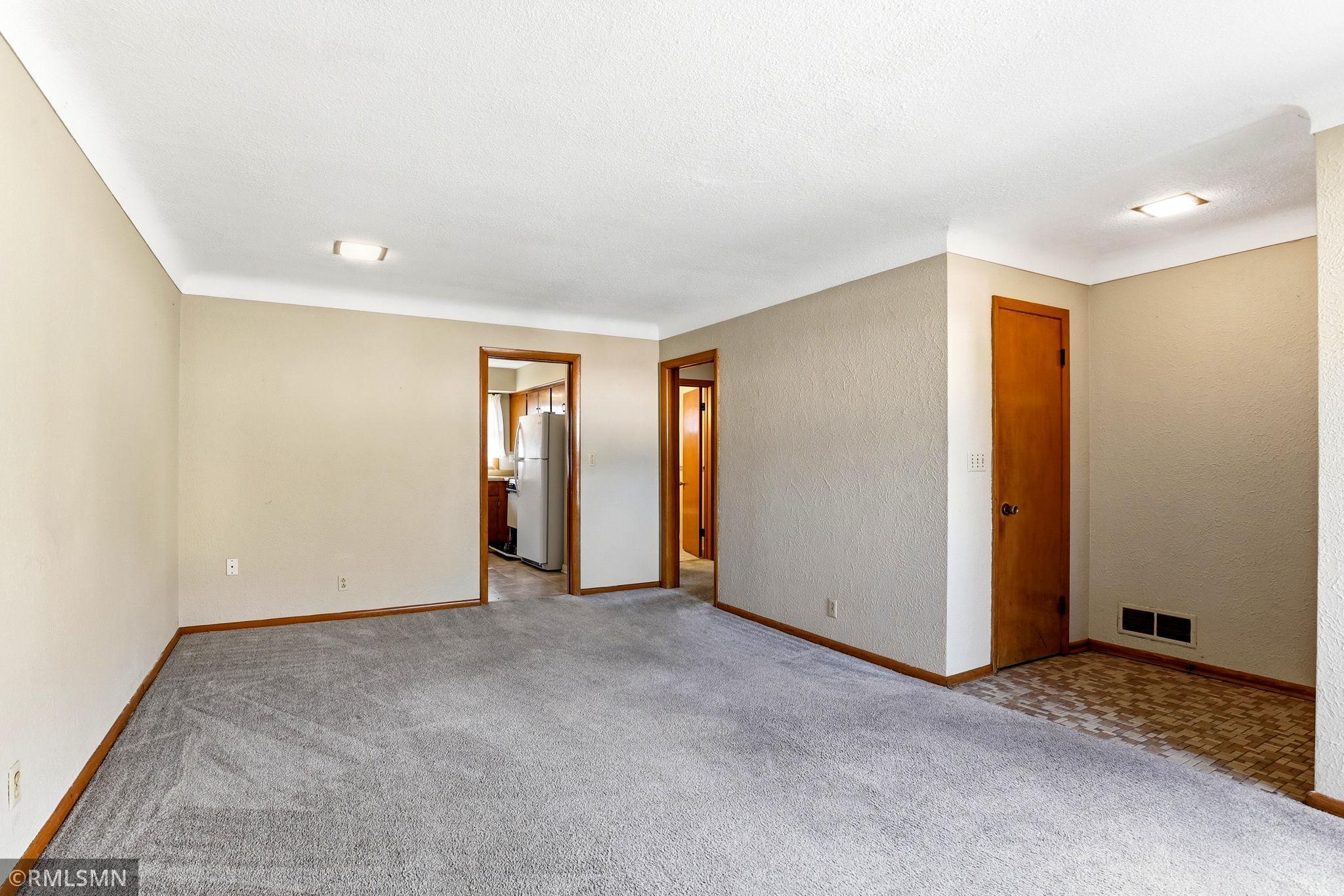 View of Residential Income at 1530 Reaney Avenue, Saint Paul MN 55106, Saint Paul (4 of 11) - Mike Wilen | Minnesota Team Real Estate