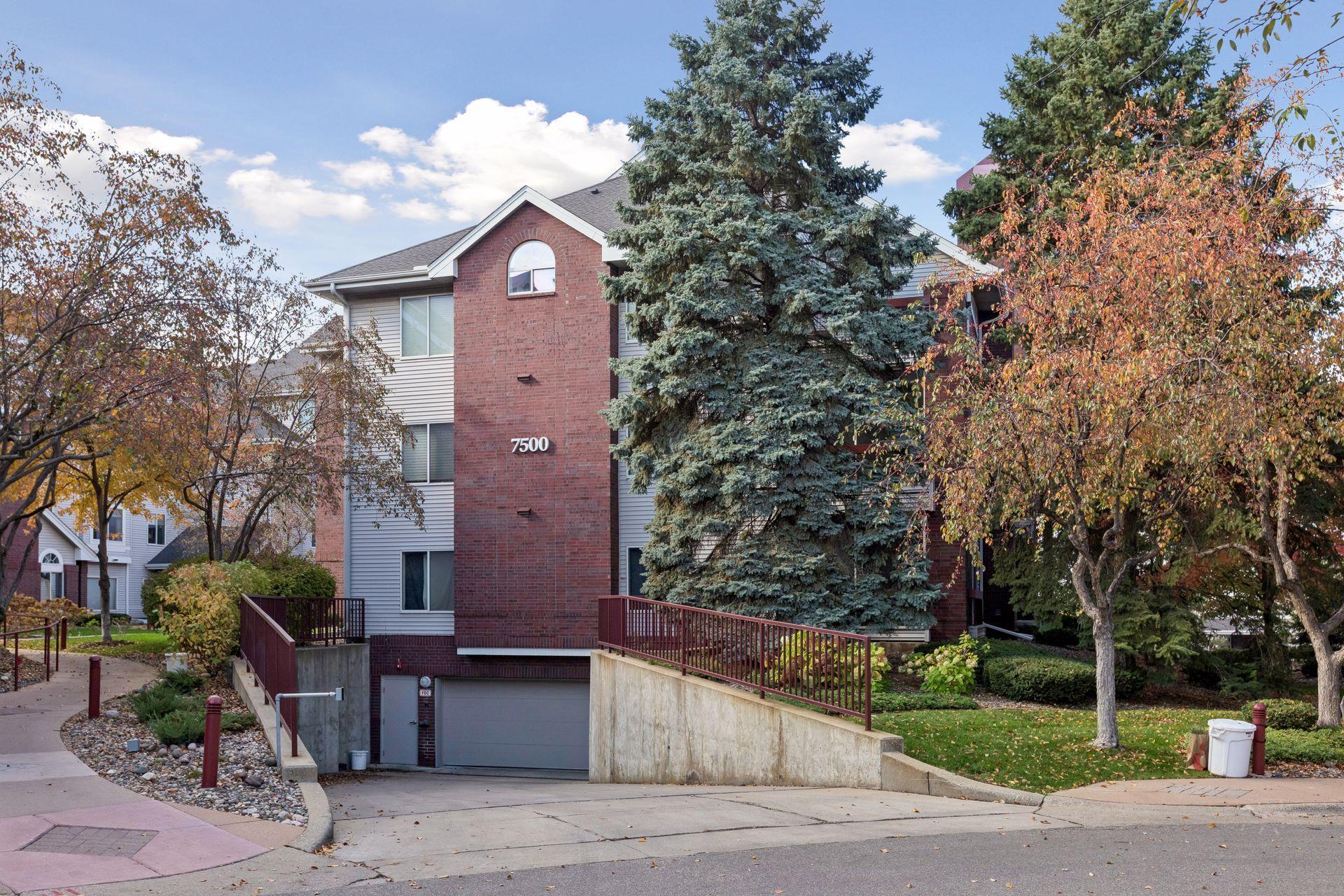 View of Residential at 7500 Edinborough Way #3304, Edina MN 55435, Edina (29 of 44) - Mike Wilen | Minnesota Team Real Estate