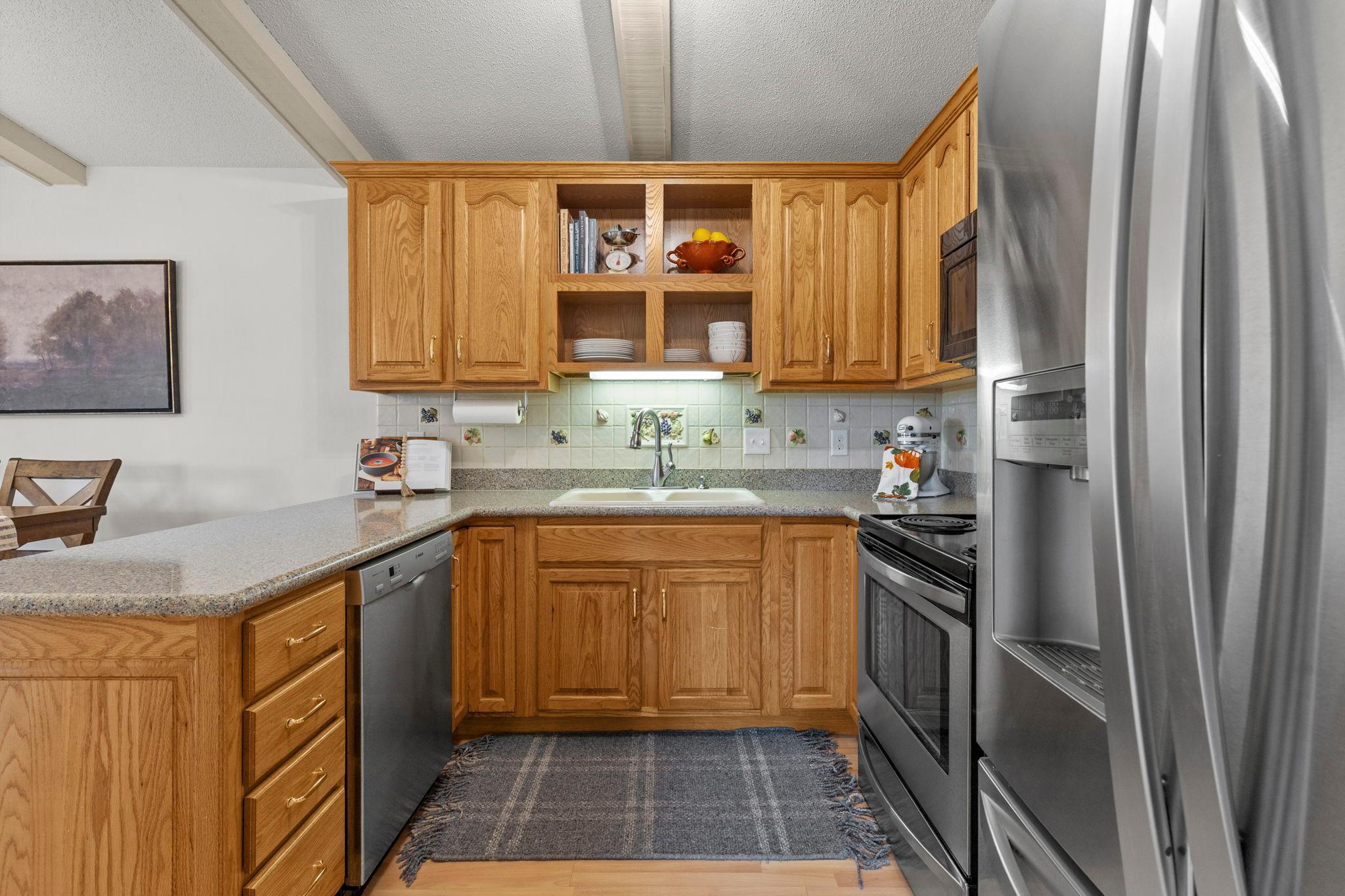 View of Residential at 922 Sherwood Road, Shoreview MN 55126, Shoreview (4 of 28) - Mike Wilen | Minnesota Team Real Estate