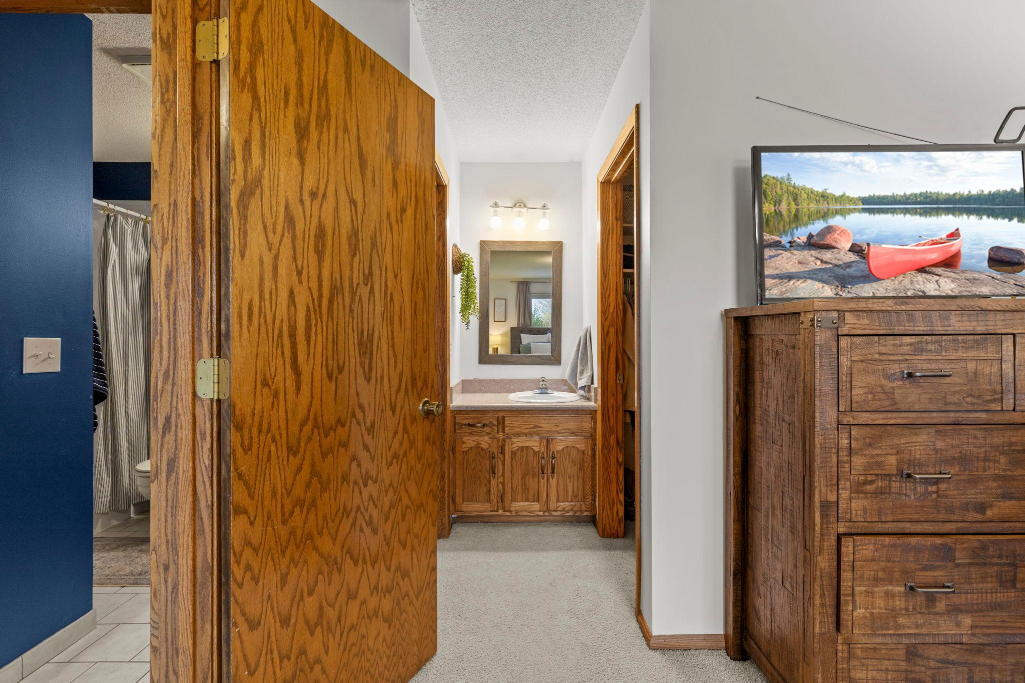 View of Residential at 922 Sherwood Road, Shoreview MN 55126, Shoreview (13 of 28) - Mike Wilen | Minnesota Team Real Estate