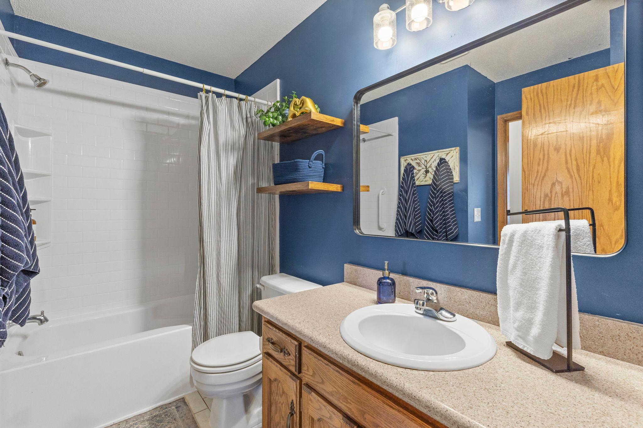 View of Residential at 922 Sherwood Road, Shoreview MN 55126, Shoreview (14 of 28) - Mike Wilen | Minnesota Team Real Estate