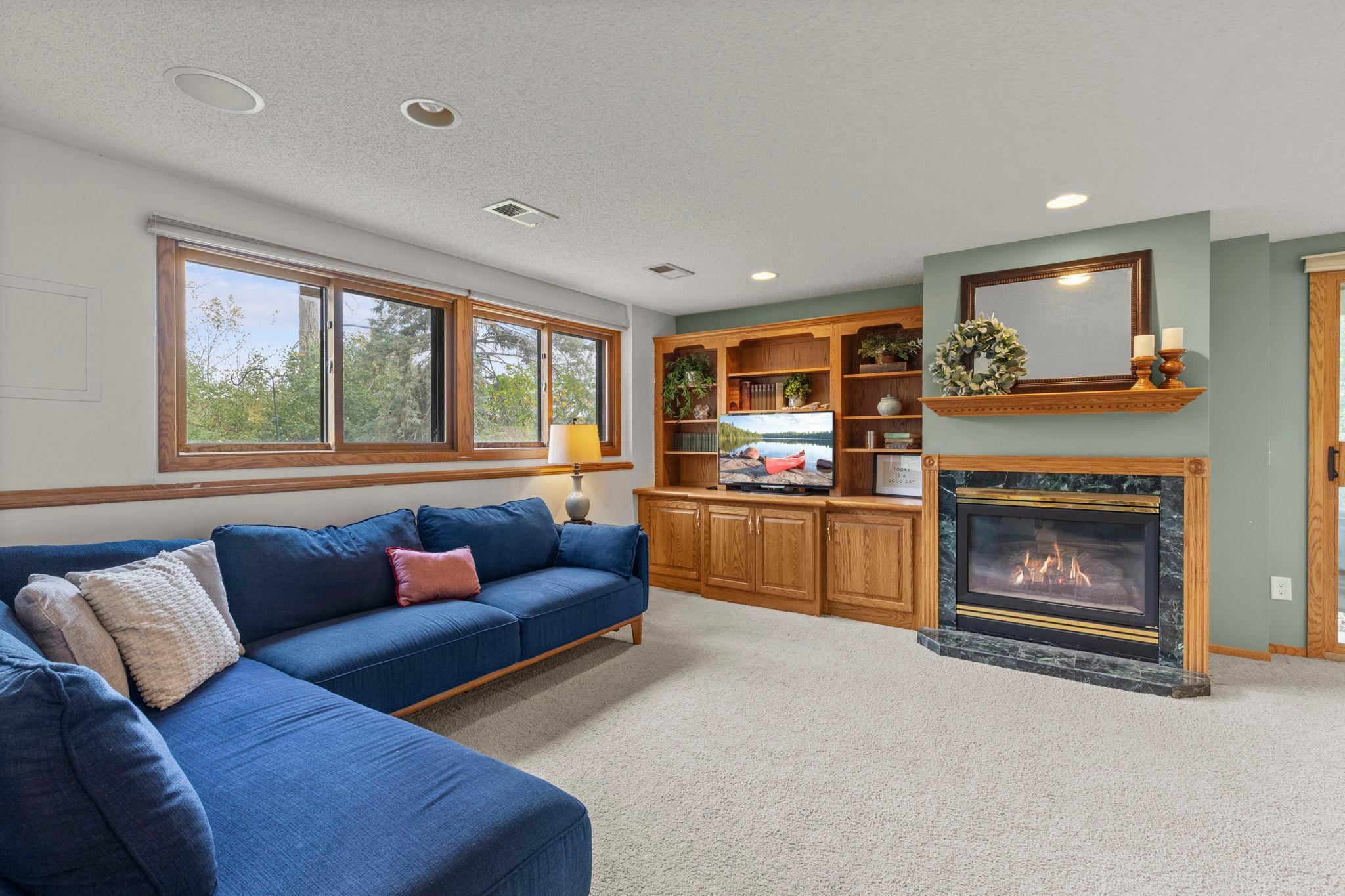 View of Residential at 922 Sherwood Road, Shoreview MN 55126, Shoreview (16 of 28) - Mike Wilen | Minnesota Team Real Estate