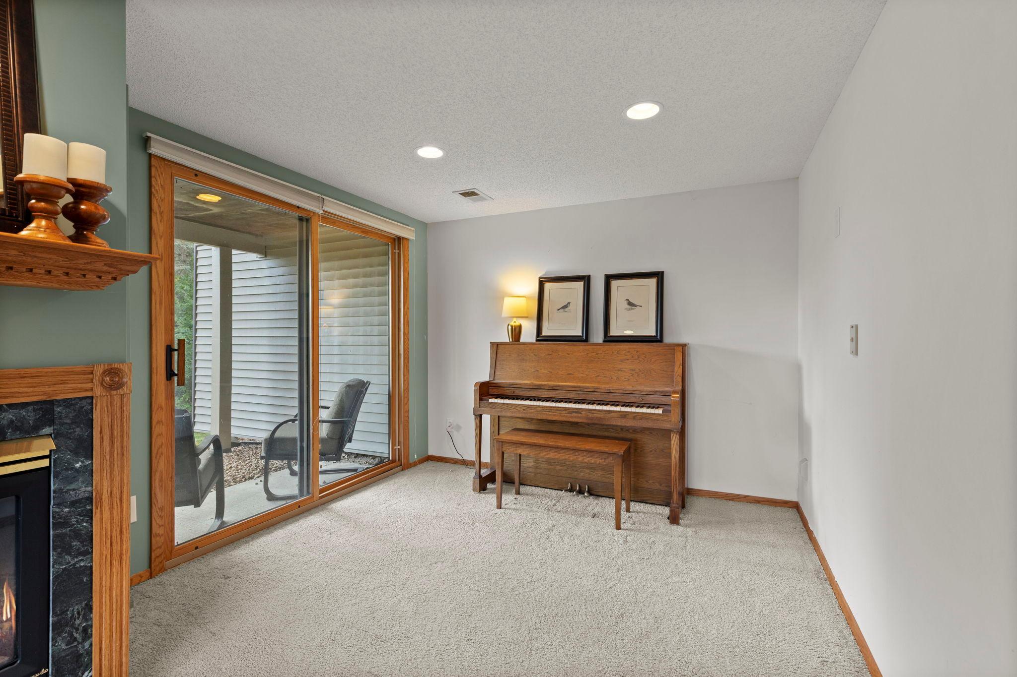 View of Residential at 922 Sherwood Road, Shoreview MN 55126, Shoreview (17 of 28) - Mike Wilen | Minnesota Team Real Estate