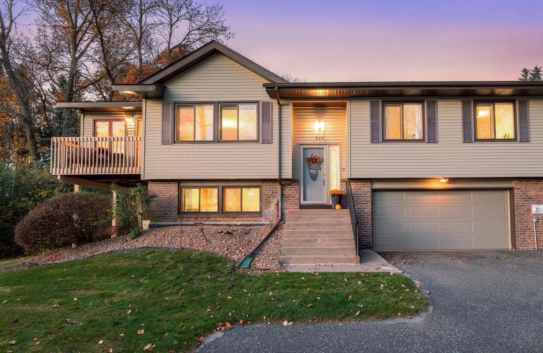View of Townhome at 922 Sherwood Road, Shoreview - Mike Wilen | Minnesota Team Real Estate