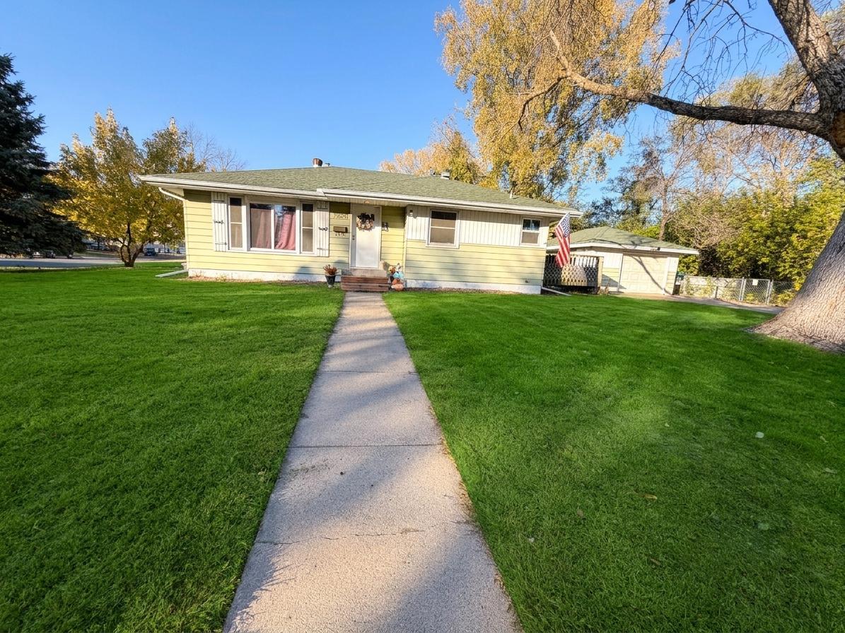 View of Residential at 5000 Zenith Avenue, Brooklyn Center MN 55429, Brooklyn Center (3 of 47) - Mike Wilen | Minnesota Team Real Estate