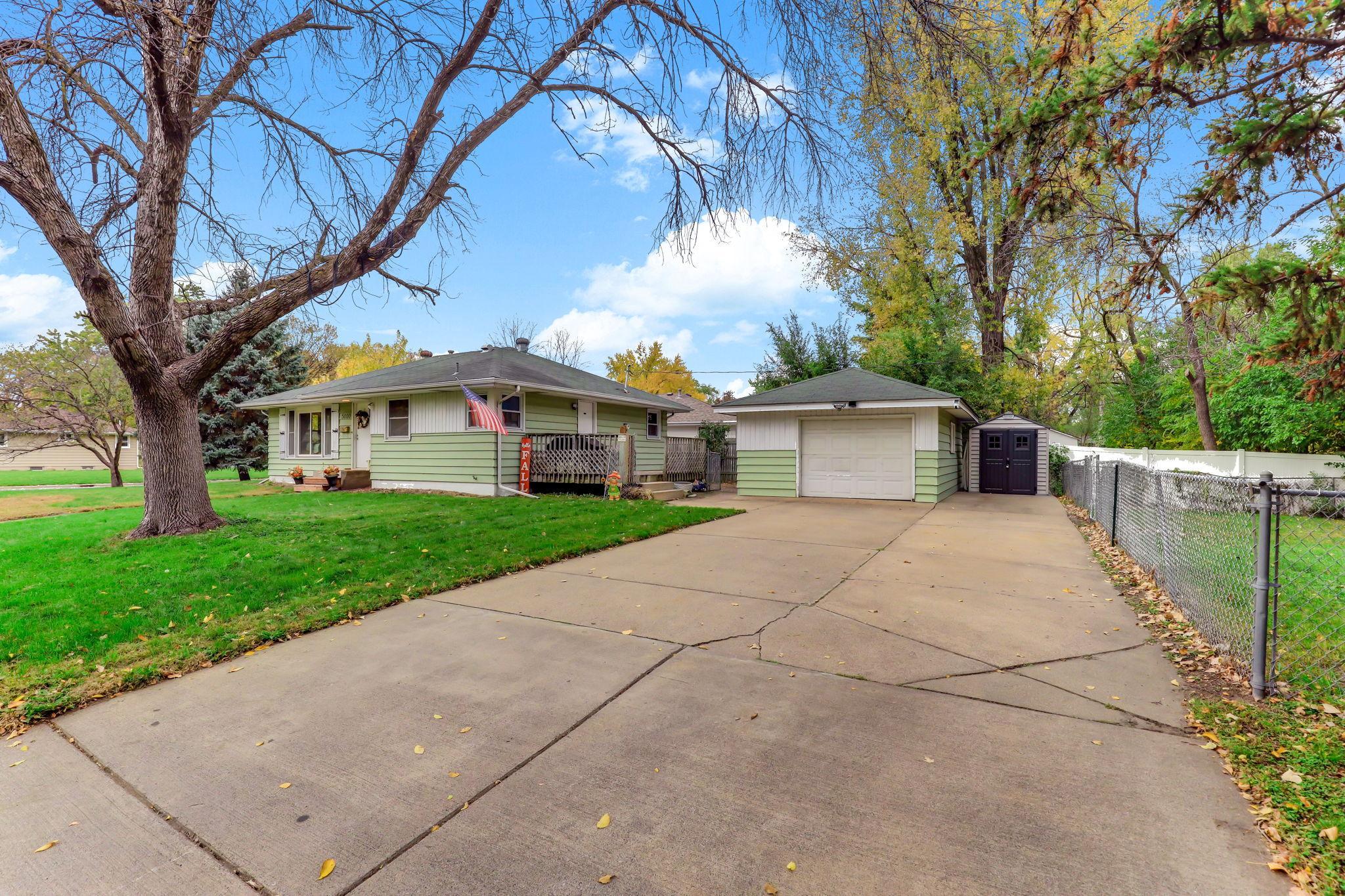 View of Residential at 5000 Zenith Avenue, Brooklyn Center MN 55429, Brooklyn Center (44 of 47) - Mike Wilen | Minnesota Team Real Estate