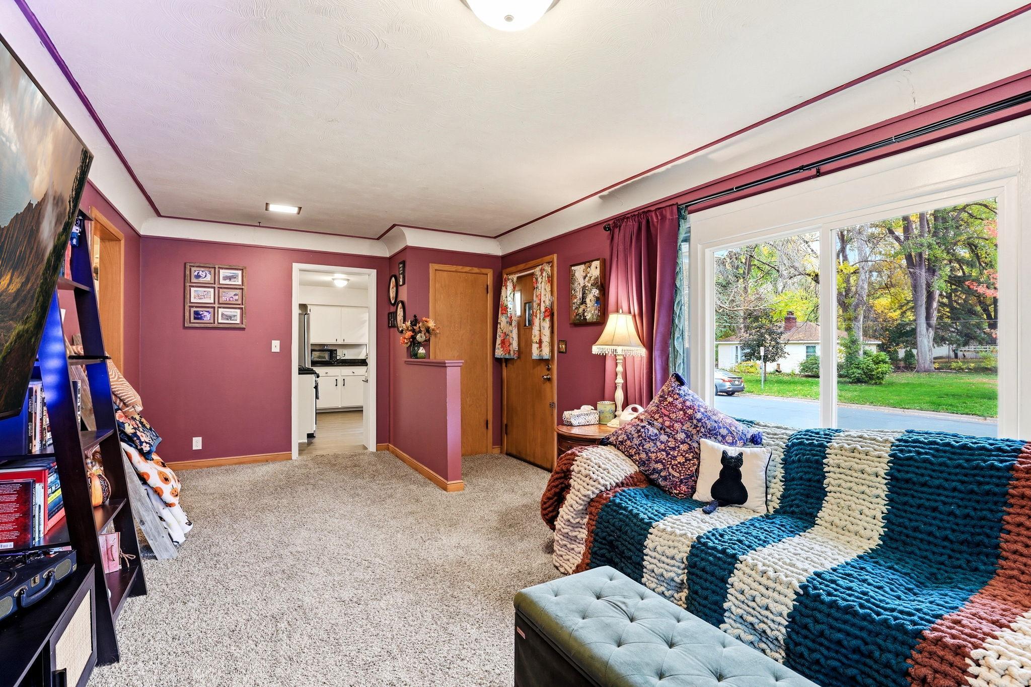 View of Residential at 5000 Zenith Avenue, Brooklyn Center MN 55429, Brooklyn Center (21 of 47) - Mike Wilen | Minnesota Team Real Estate