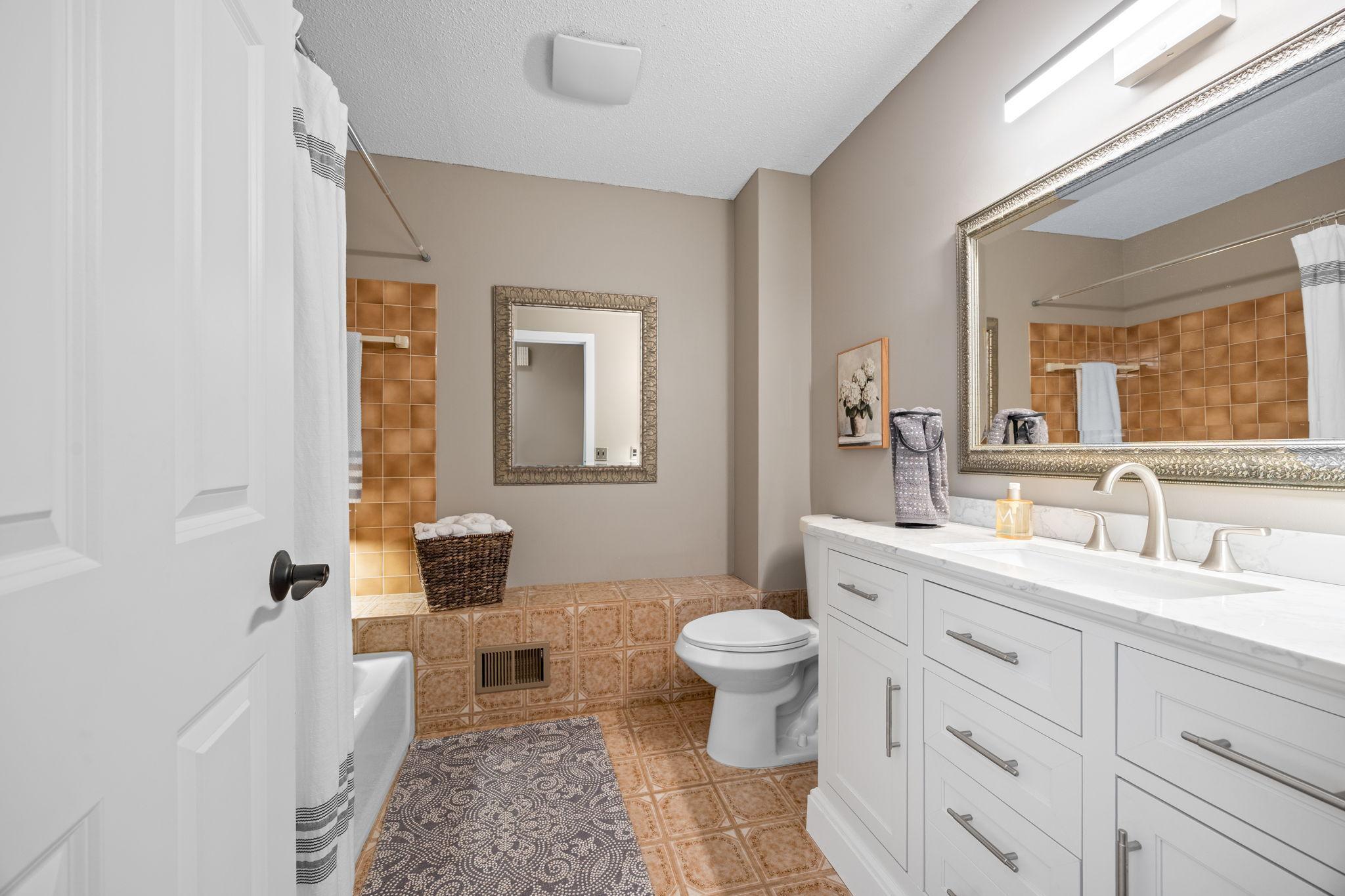 View of Residential at 14886 Tealwood Court, Eden Prairie MN 55347, Eden Prairie (23 of 57) - Mike Wilen | Minnesota Team Real Estate