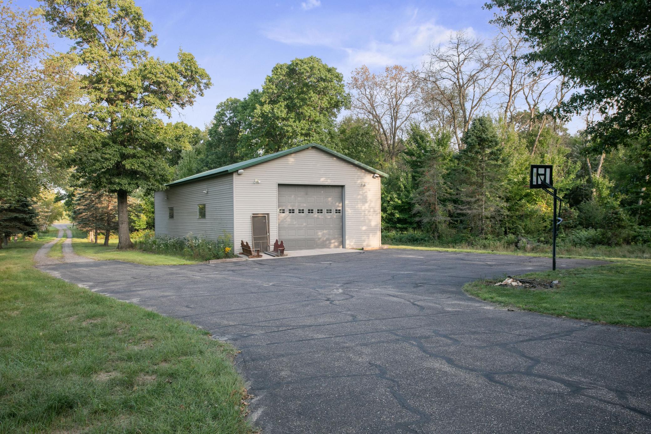 View of Residential at 16682 Hanson Boulevard, Andover MN 55304, Andover (40 of 55) - Mike Wilen | Minnesota Team Real Estate