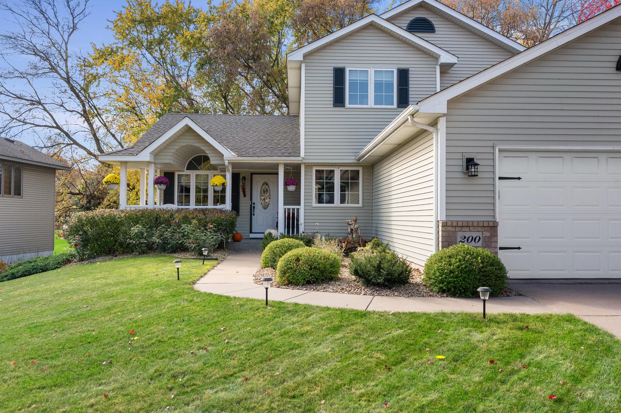View of Residential at 200 Pendryn Hill Curve, Woodbury MN 55125, Woodbury (4 of 58) - Mike Wilen | Minnesota Team Real Estate