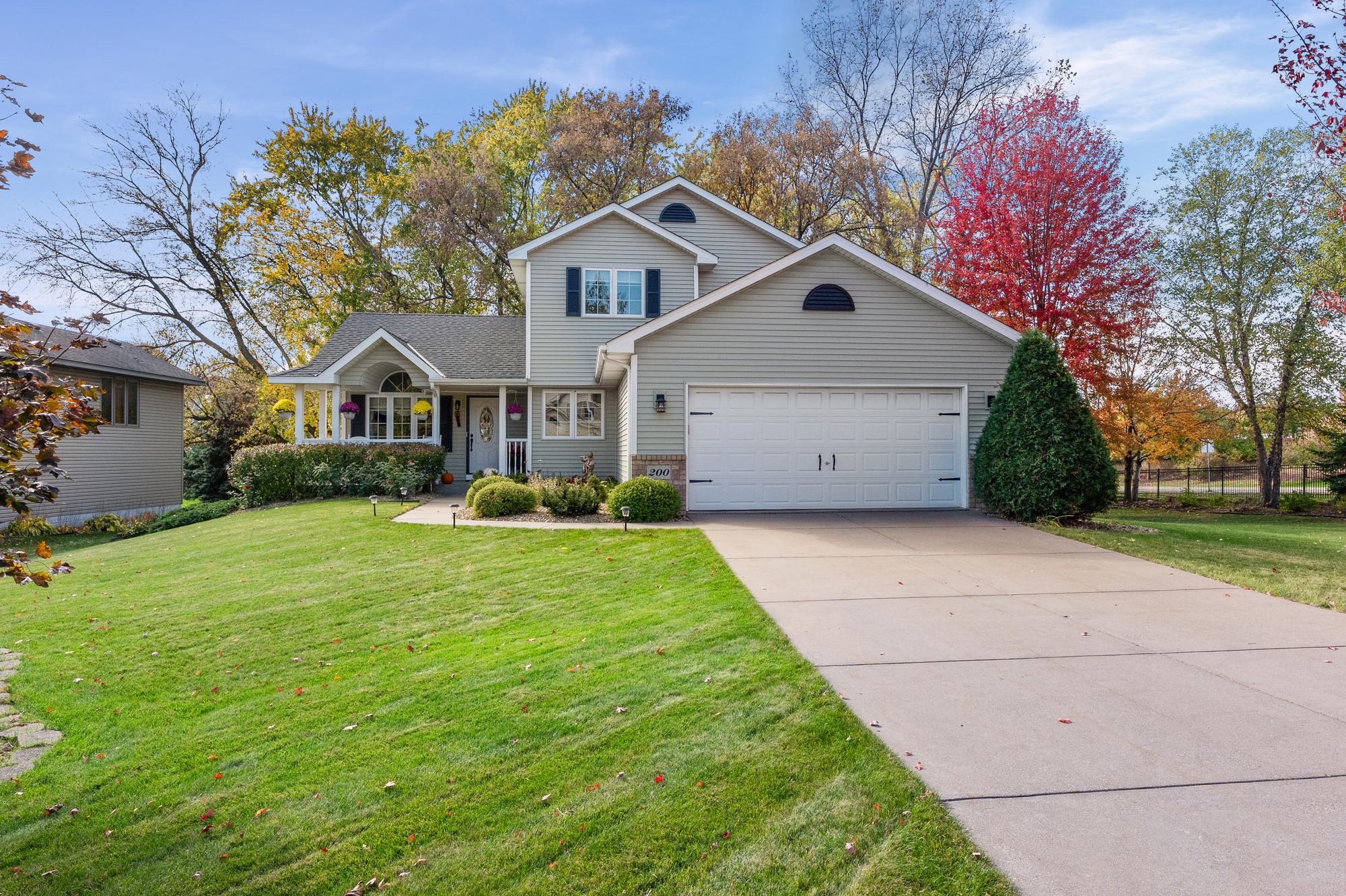 View of Residential at 200 Pendryn Hill Curve, Woodbury MN 55125, Woodbury (2 of 58) - Mike Wilen | Minnesota Team Real Estate
