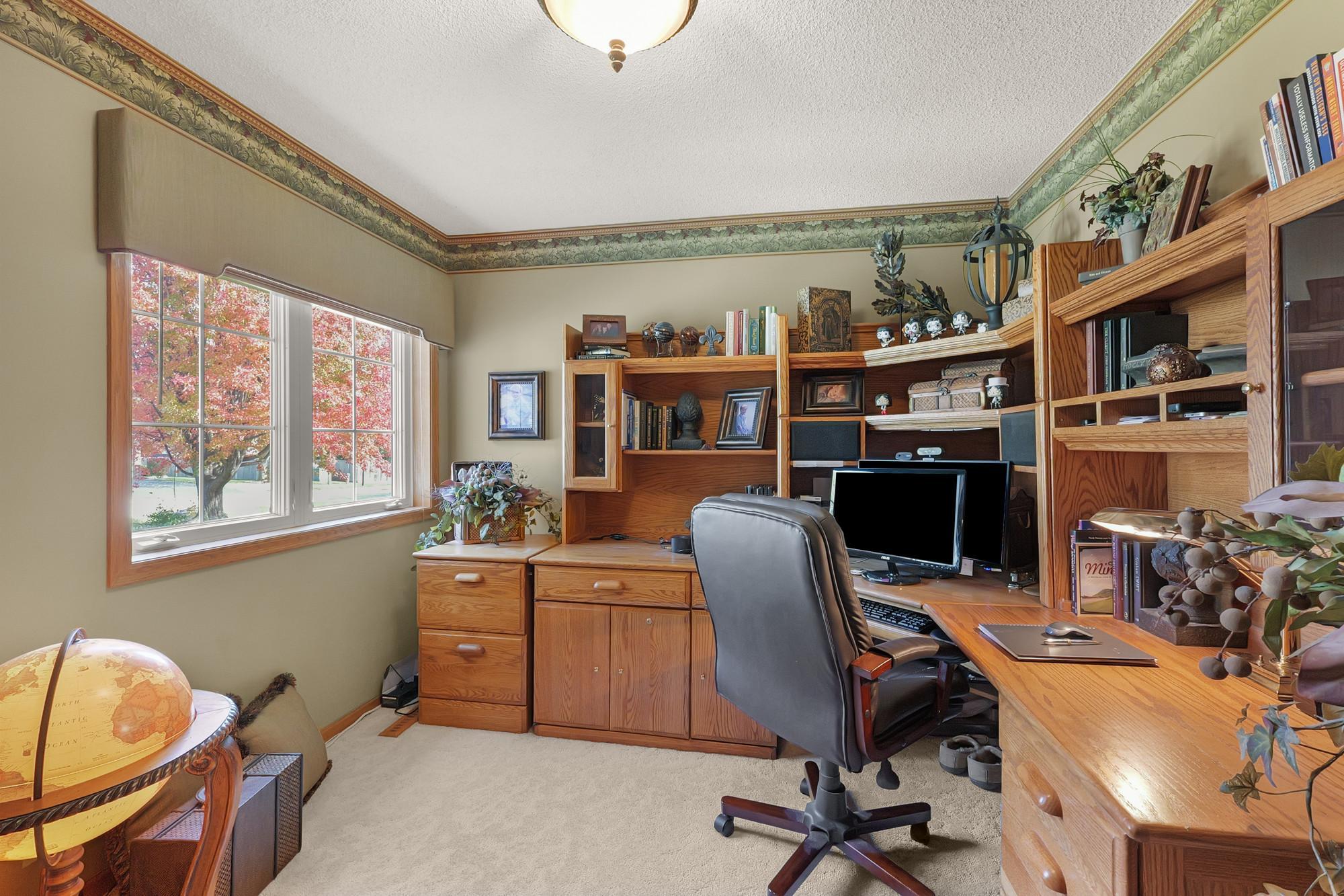 View of Residential at 200 Pendryn Hill Curve, Woodbury MN 55125, Woodbury (23 of 58) - Mike Wilen | Minnesota Team Real Estate