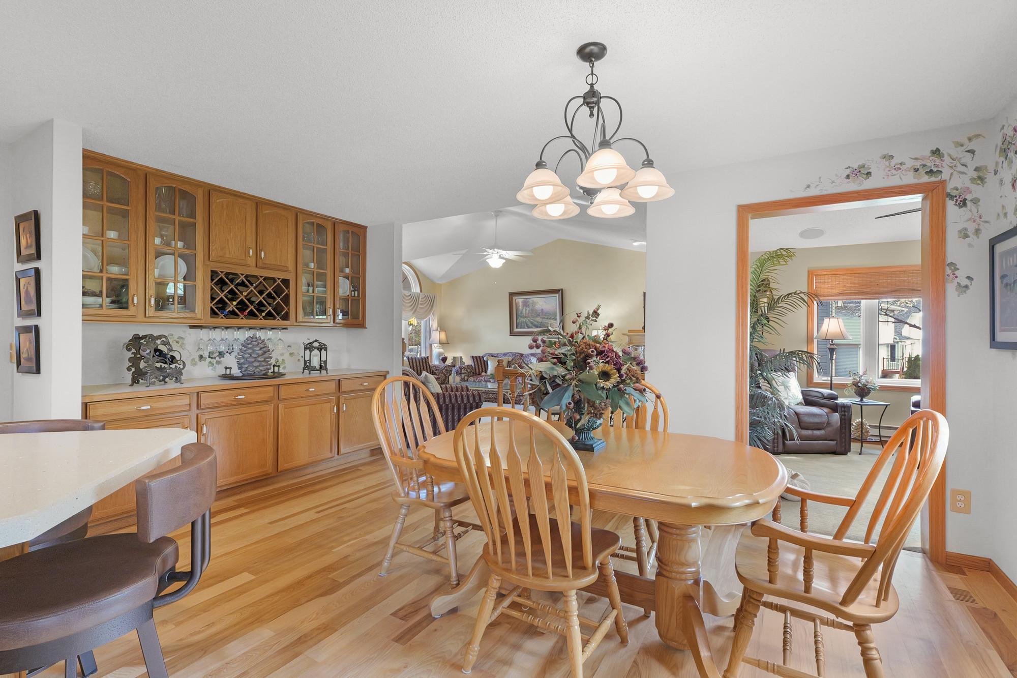 View of Residential at 200 Pendryn Hill Curve, Woodbury MN 55125, Woodbury (18 of 58) - Mike Wilen | Minnesota Team Real Estate